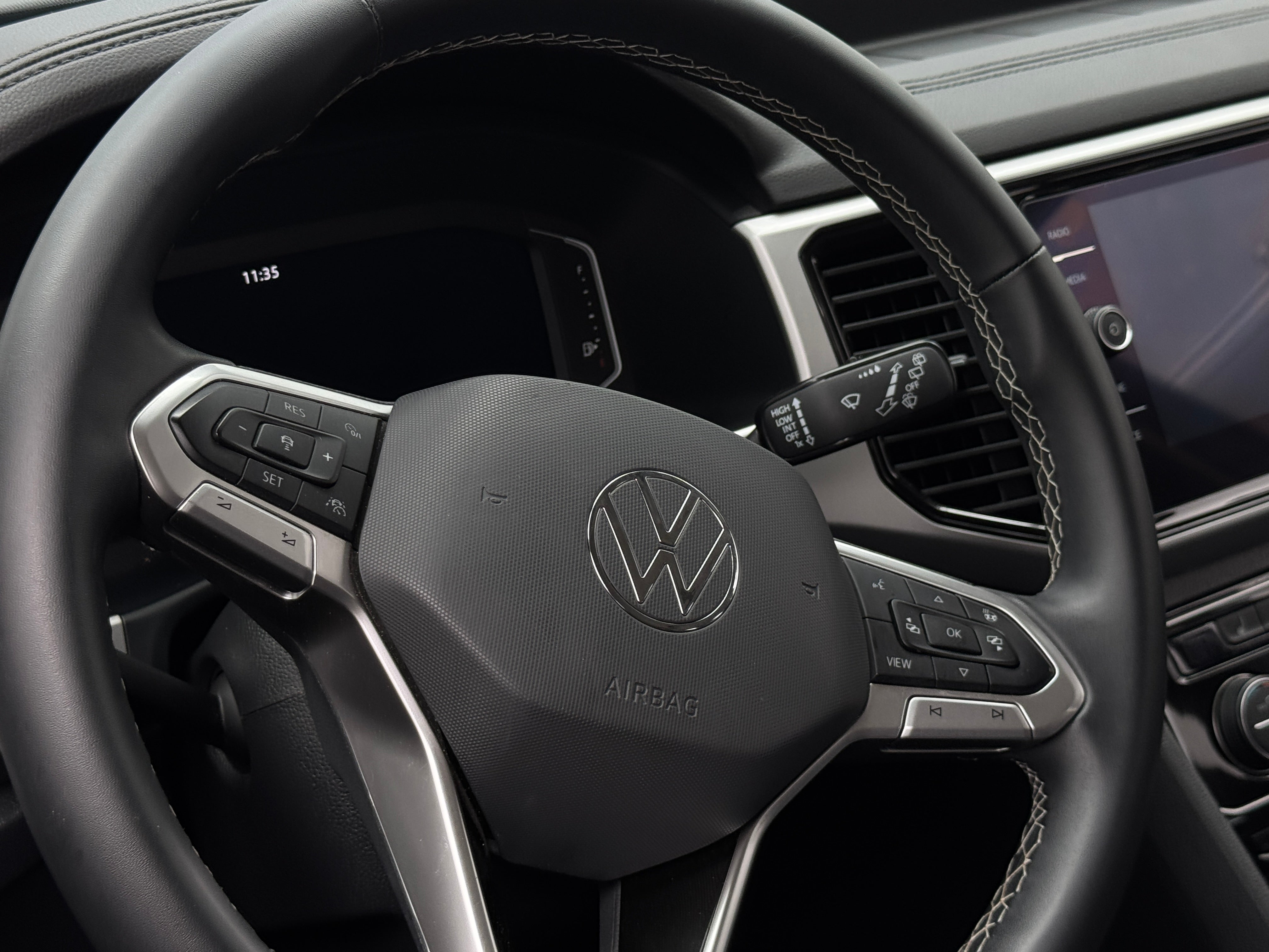 2022 Volkswagen Atlas SEL 4