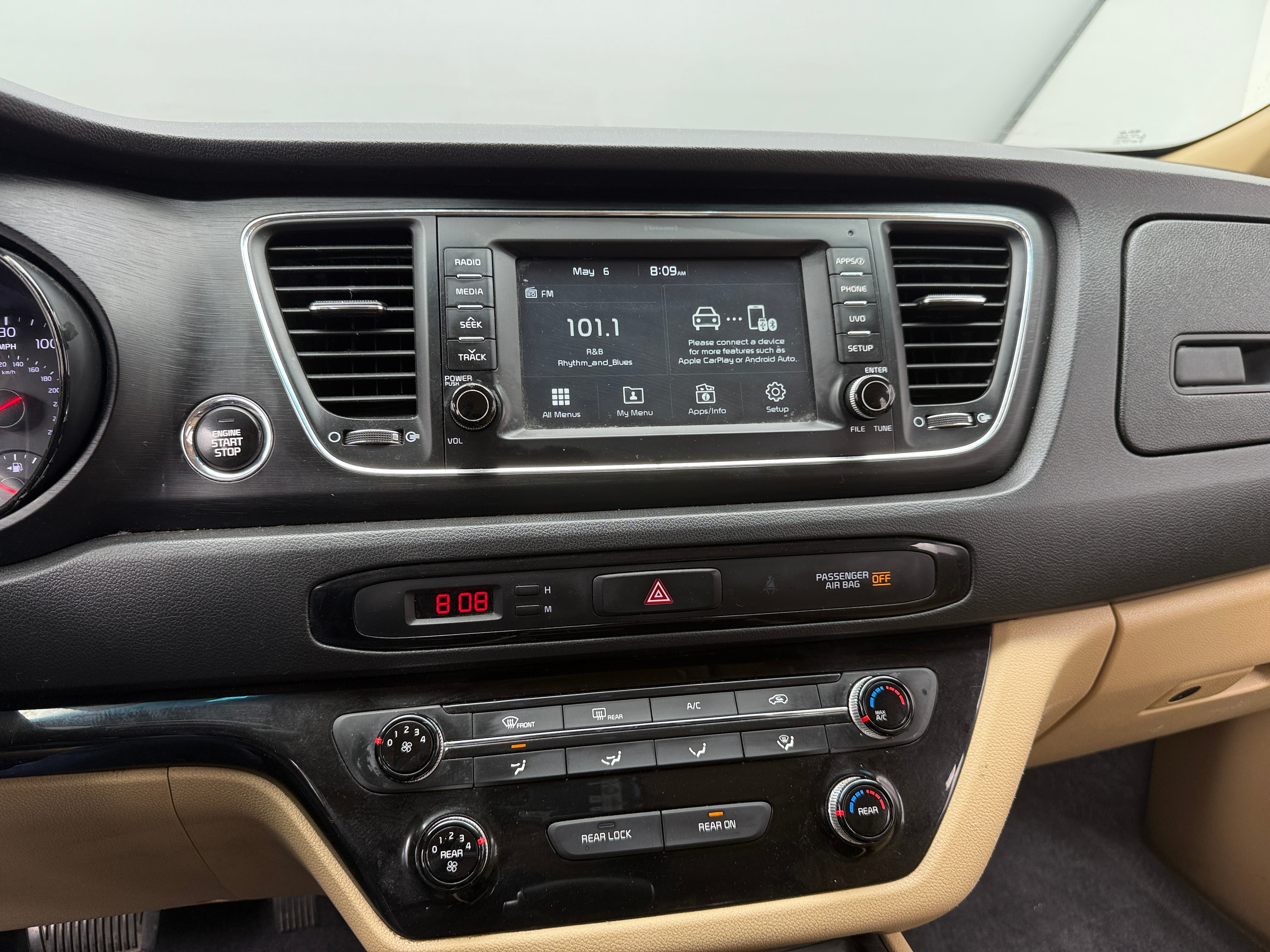 2017 Kia Sedona LX 3