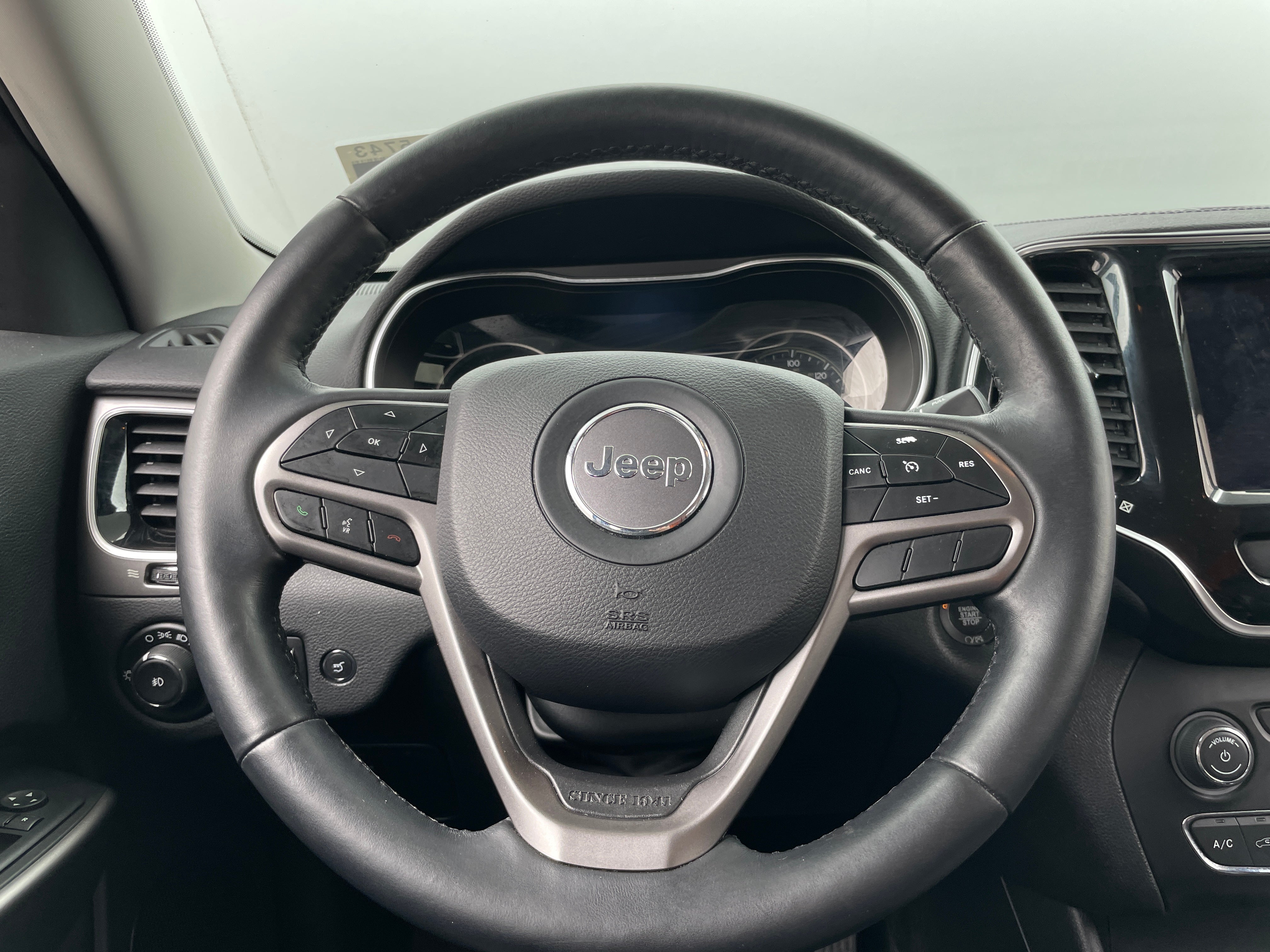 2019 Jeep Cherokee Limited Edition 4