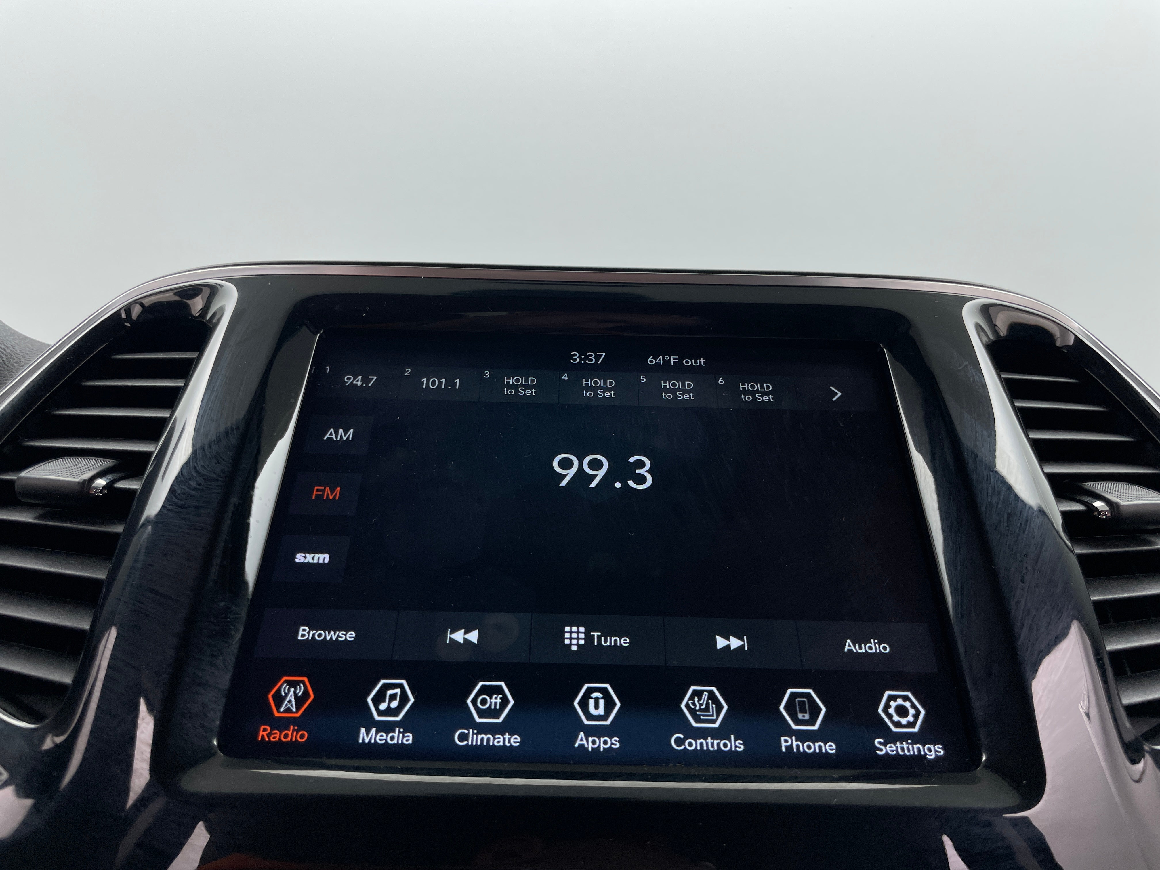 2019 Jeep Cherokee Limited Edition 3