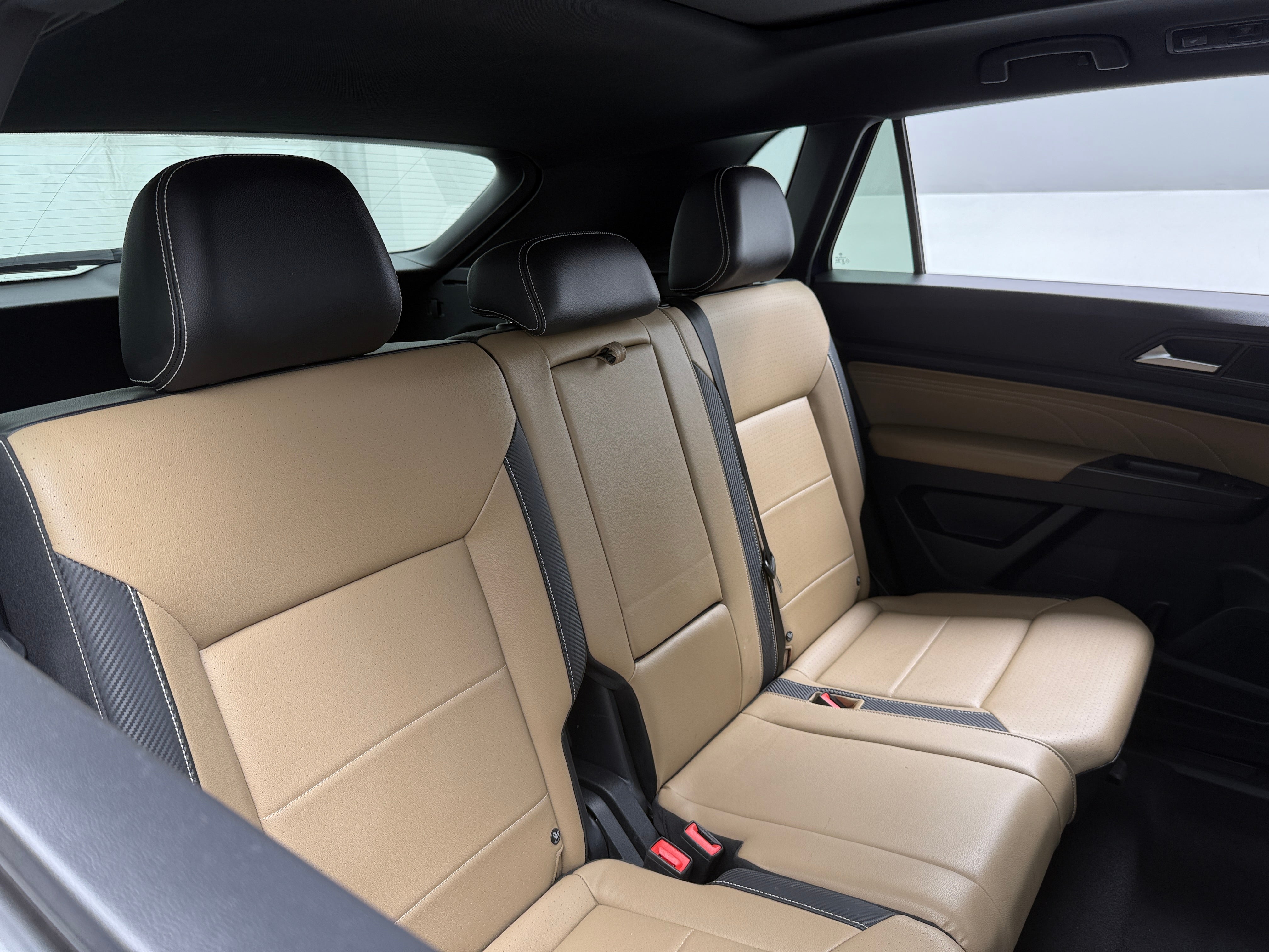 2022 Volkswagen Atlas SE 5