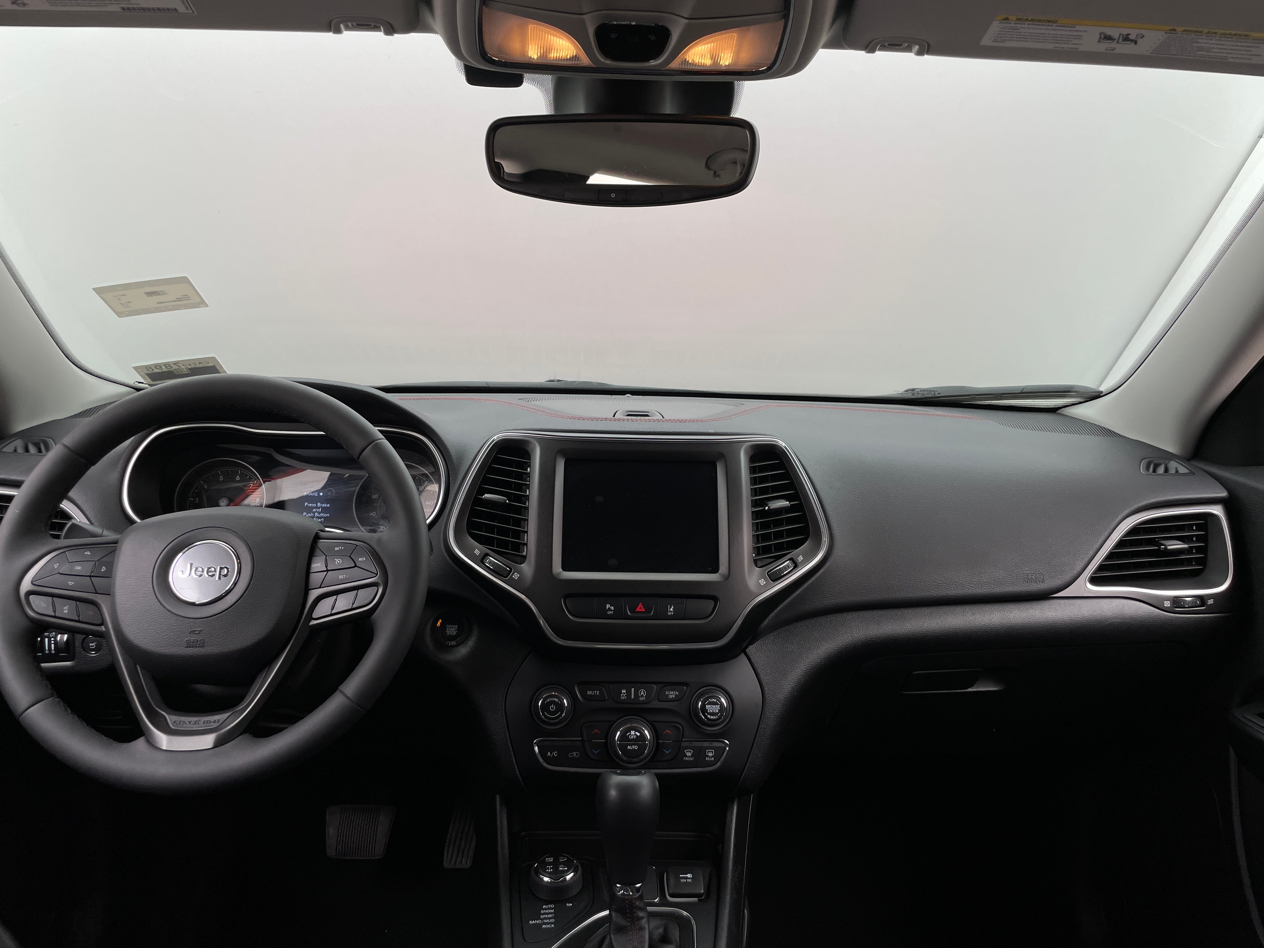 2021 Jeep Cherokee Trailhawk 2