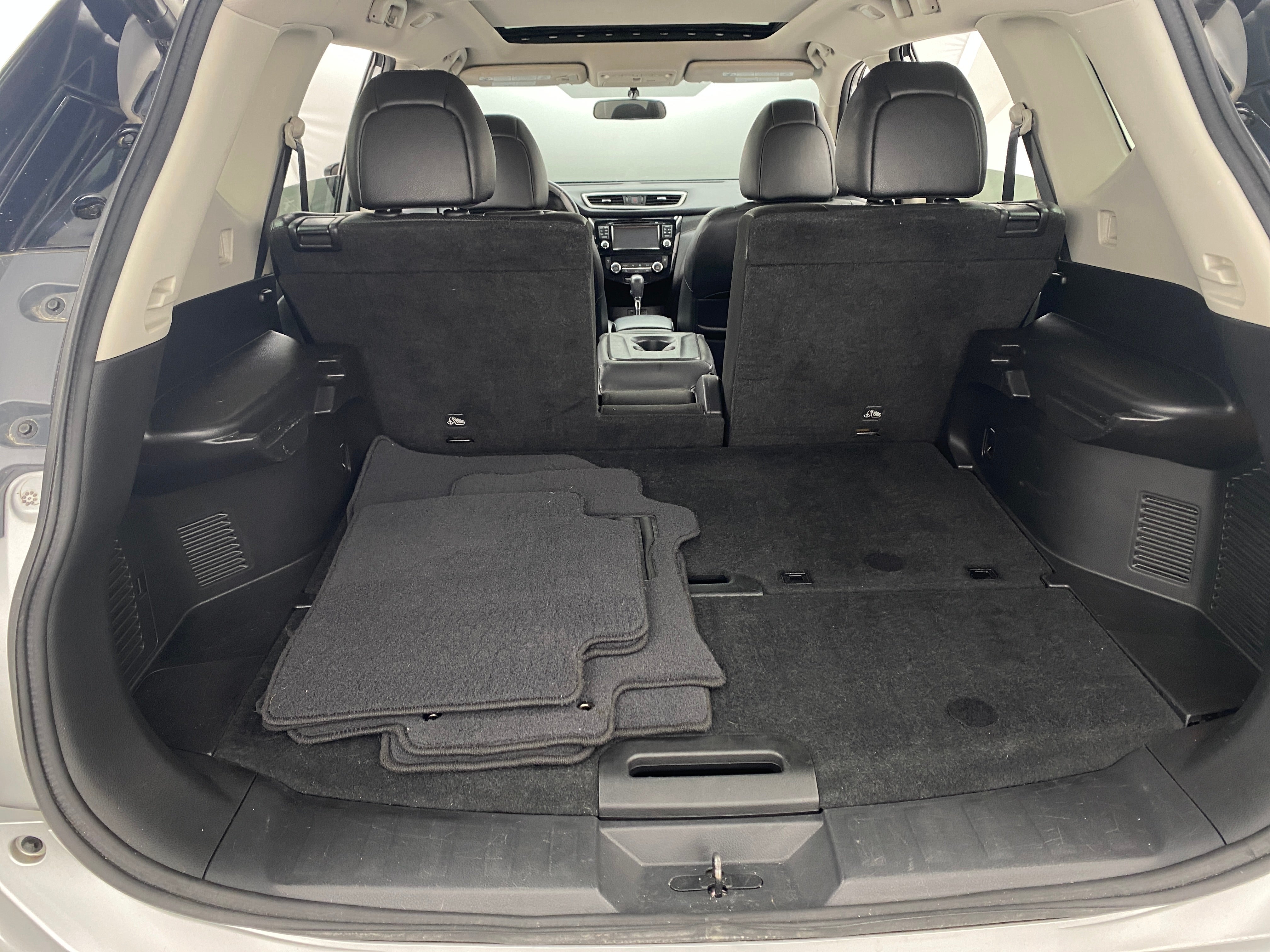2016 Nissan Rogue SL 6