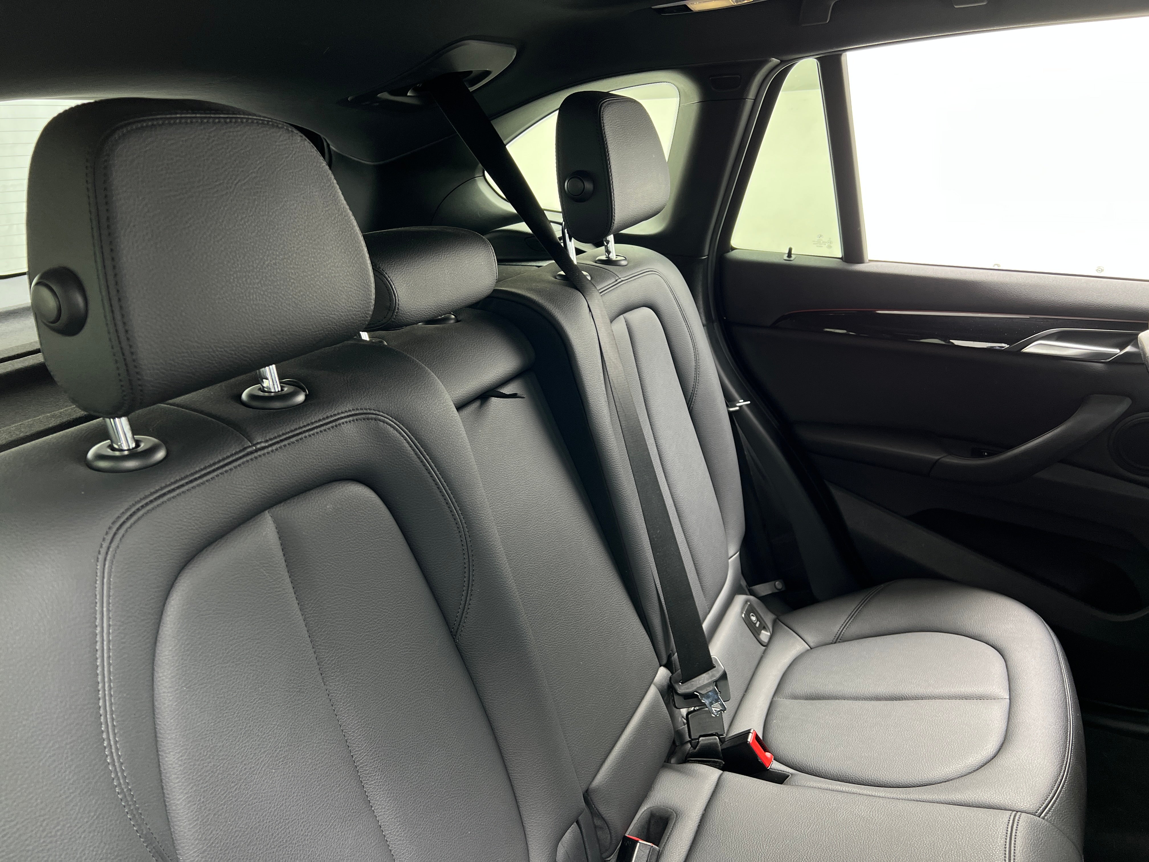 2018 BMW X1 xDrive28i 5