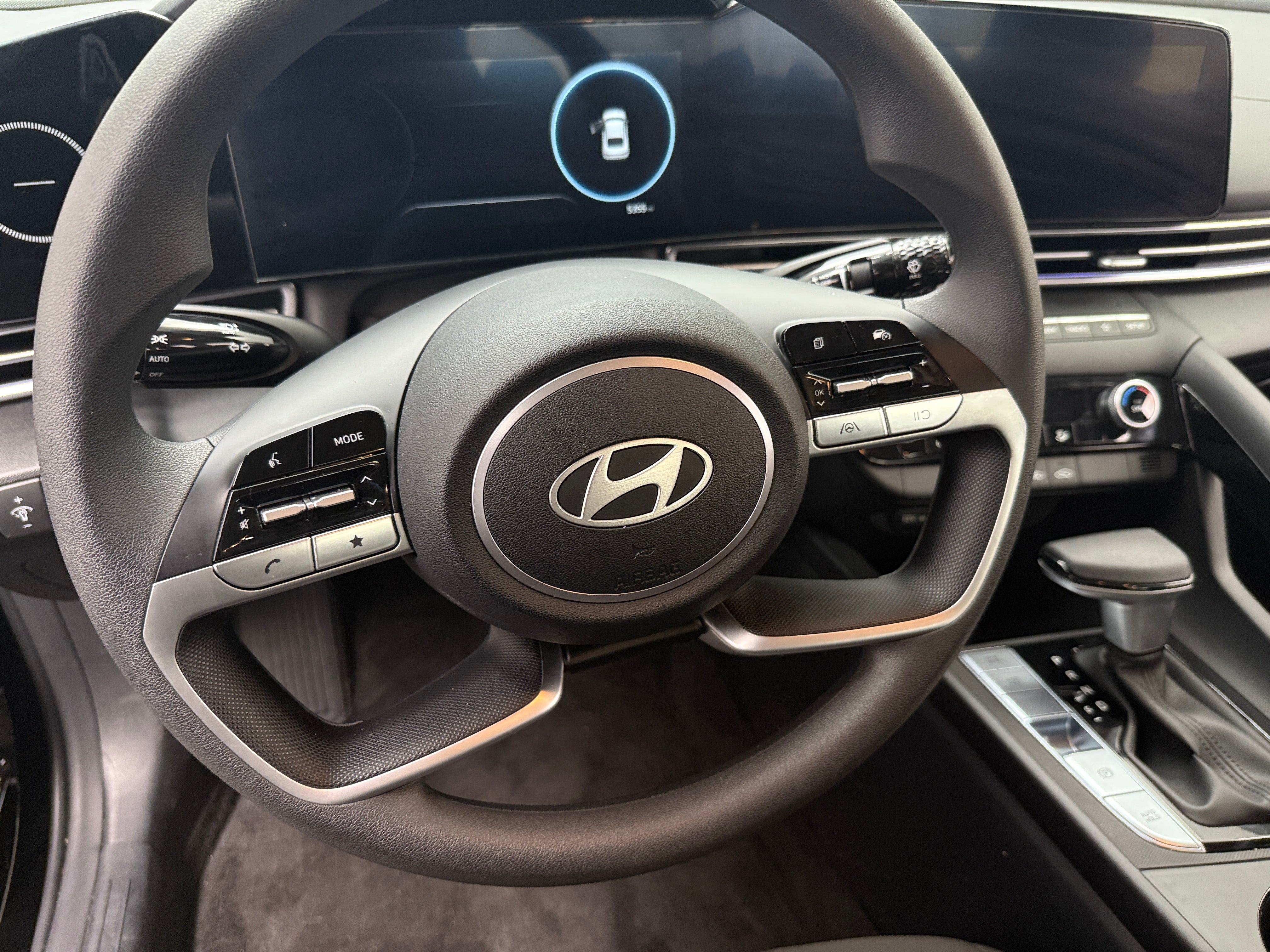 2024 Hyundai Elantra Blue 5