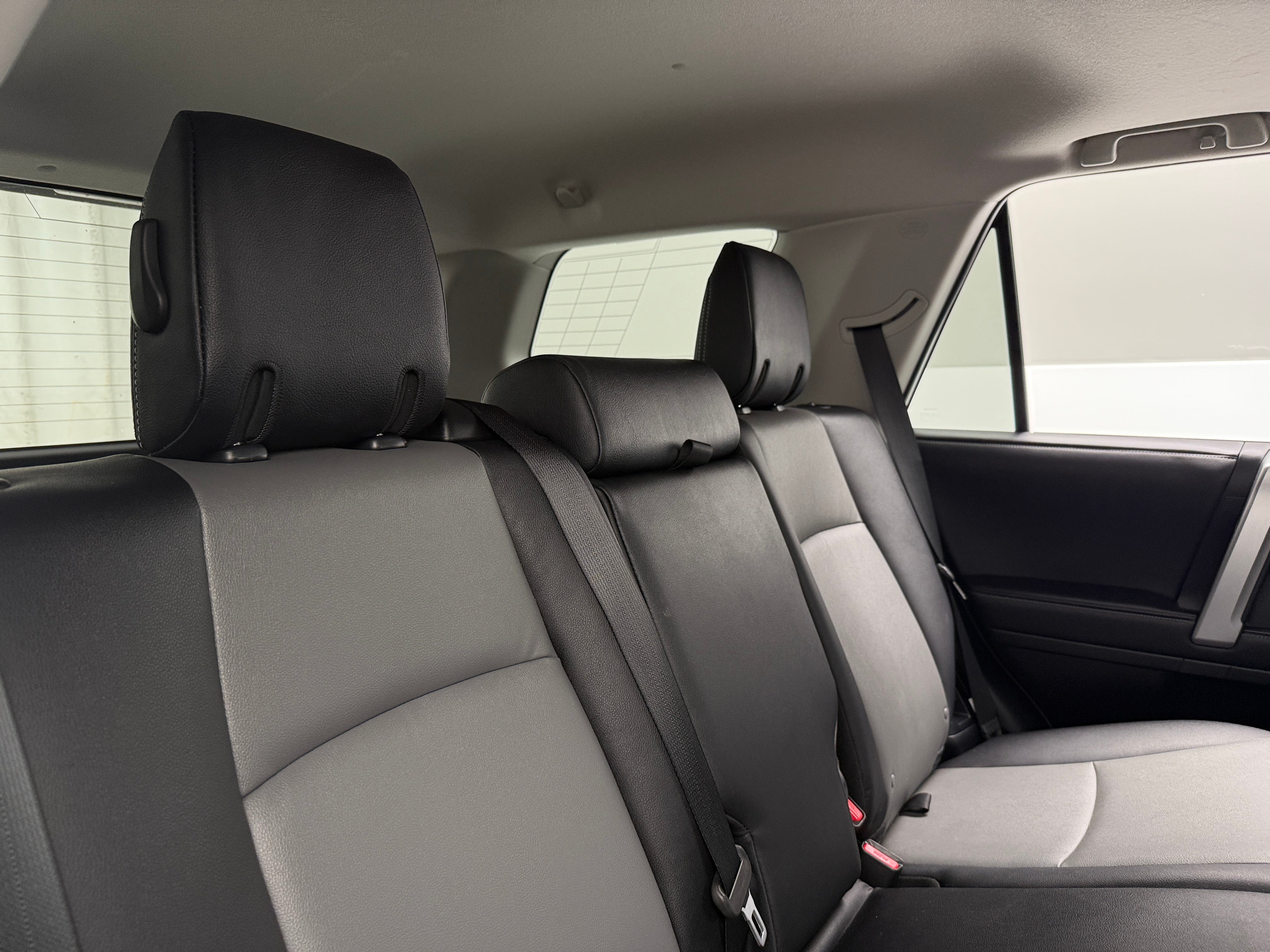 2022 Toyota 4Runner SR5 5
