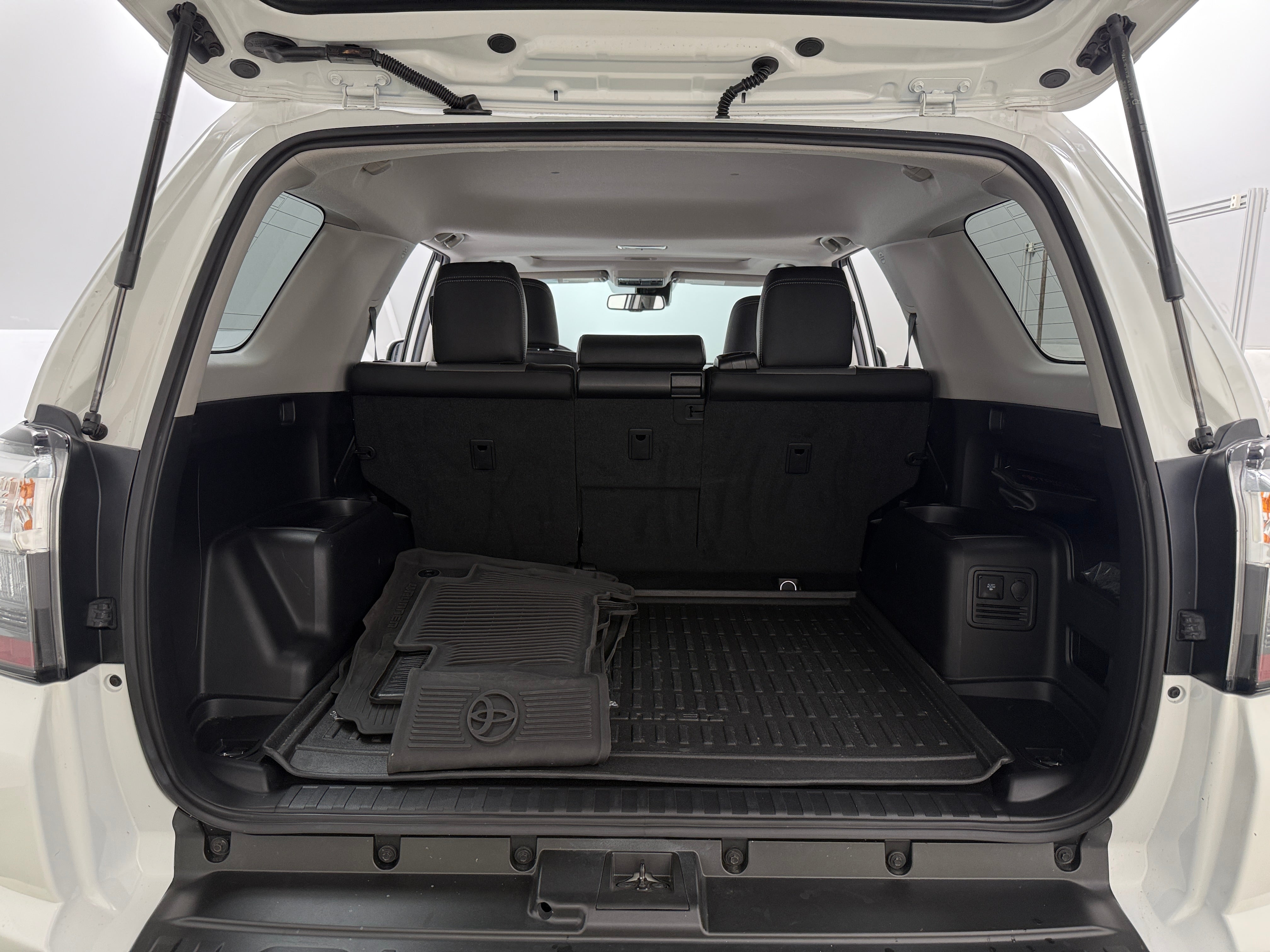 2022 Toyota 4Runner SR5 6