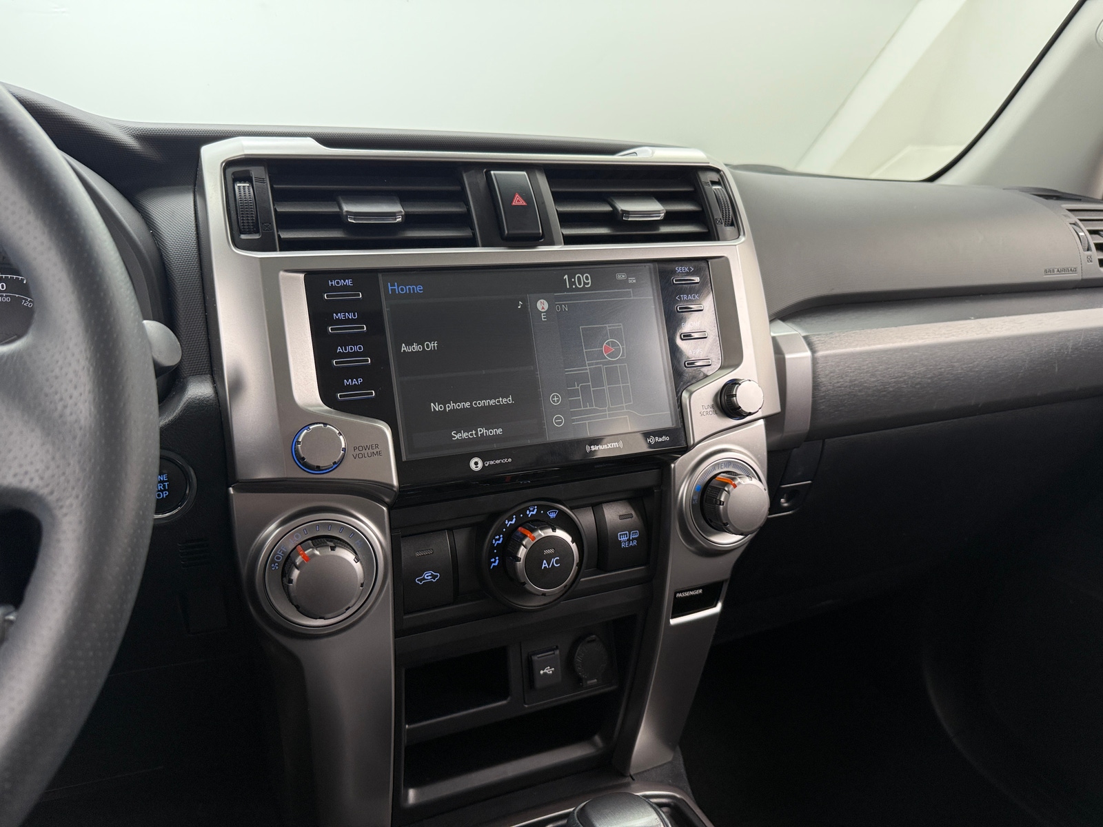 Thumbnail: 2022 Toyota 4Runner - 3