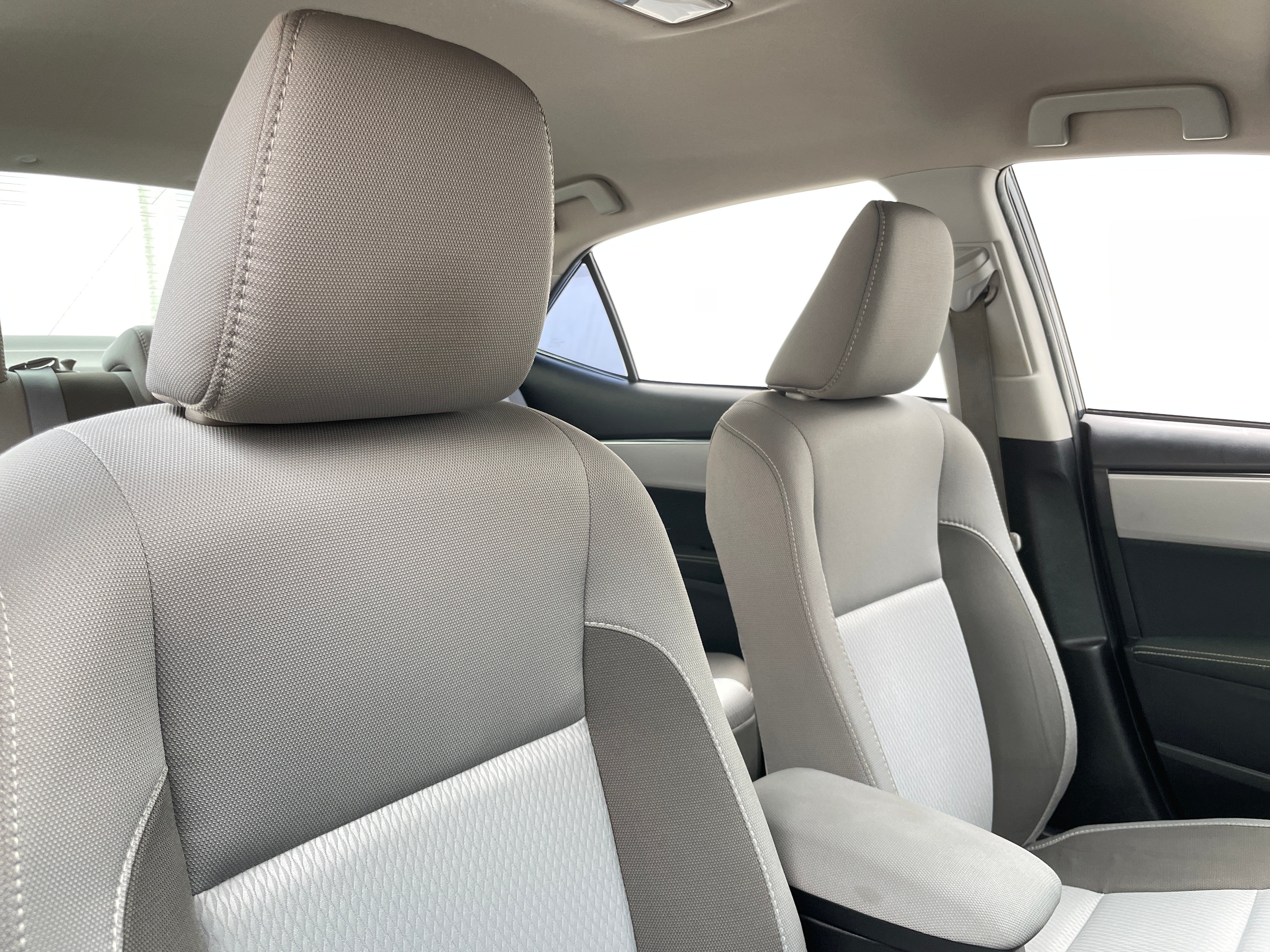 2017 Toyota Corolla LE 2