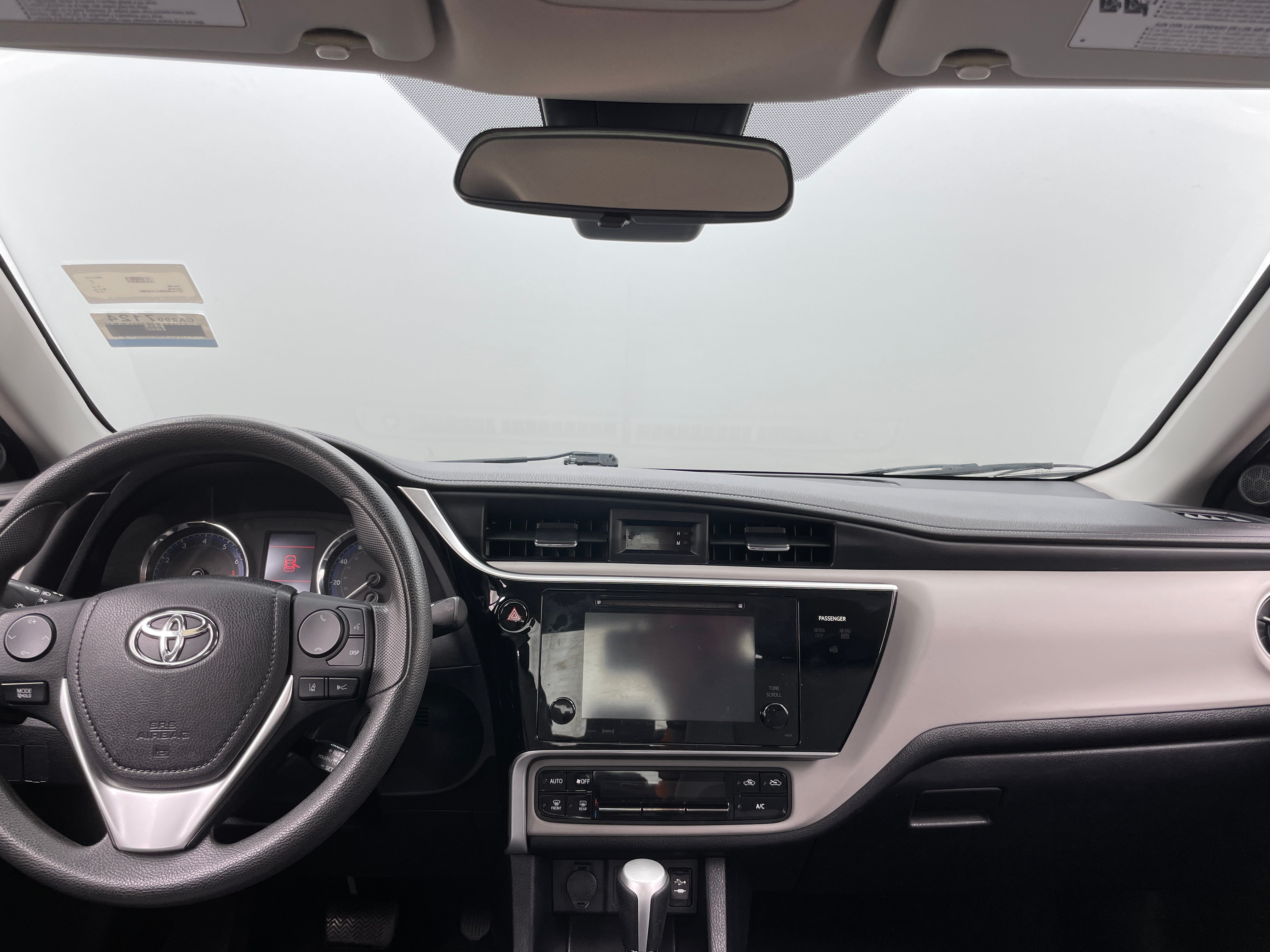 2017 Toyota Corolla LE 3