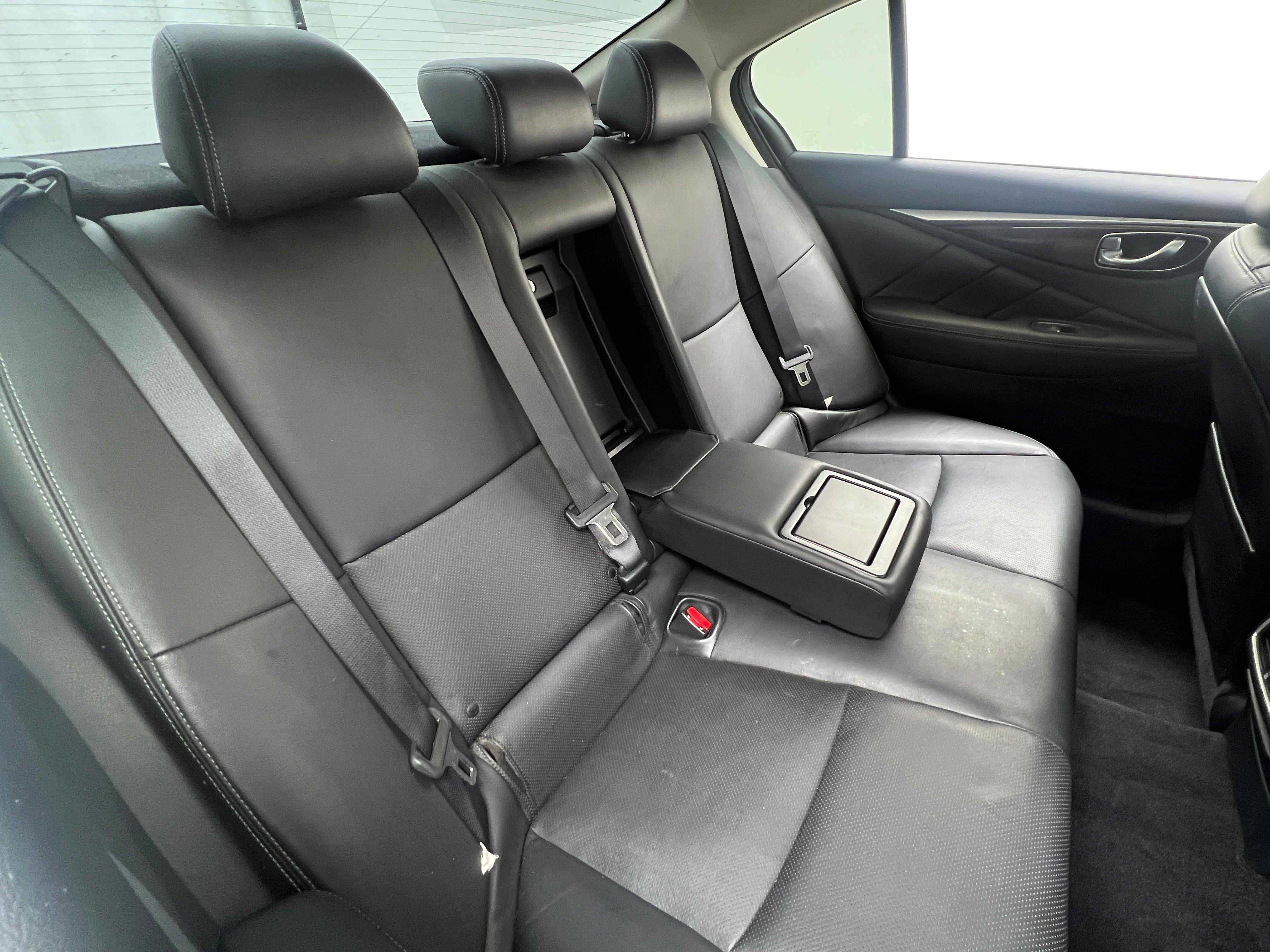 2017 INFINITI Q50 Premium 6