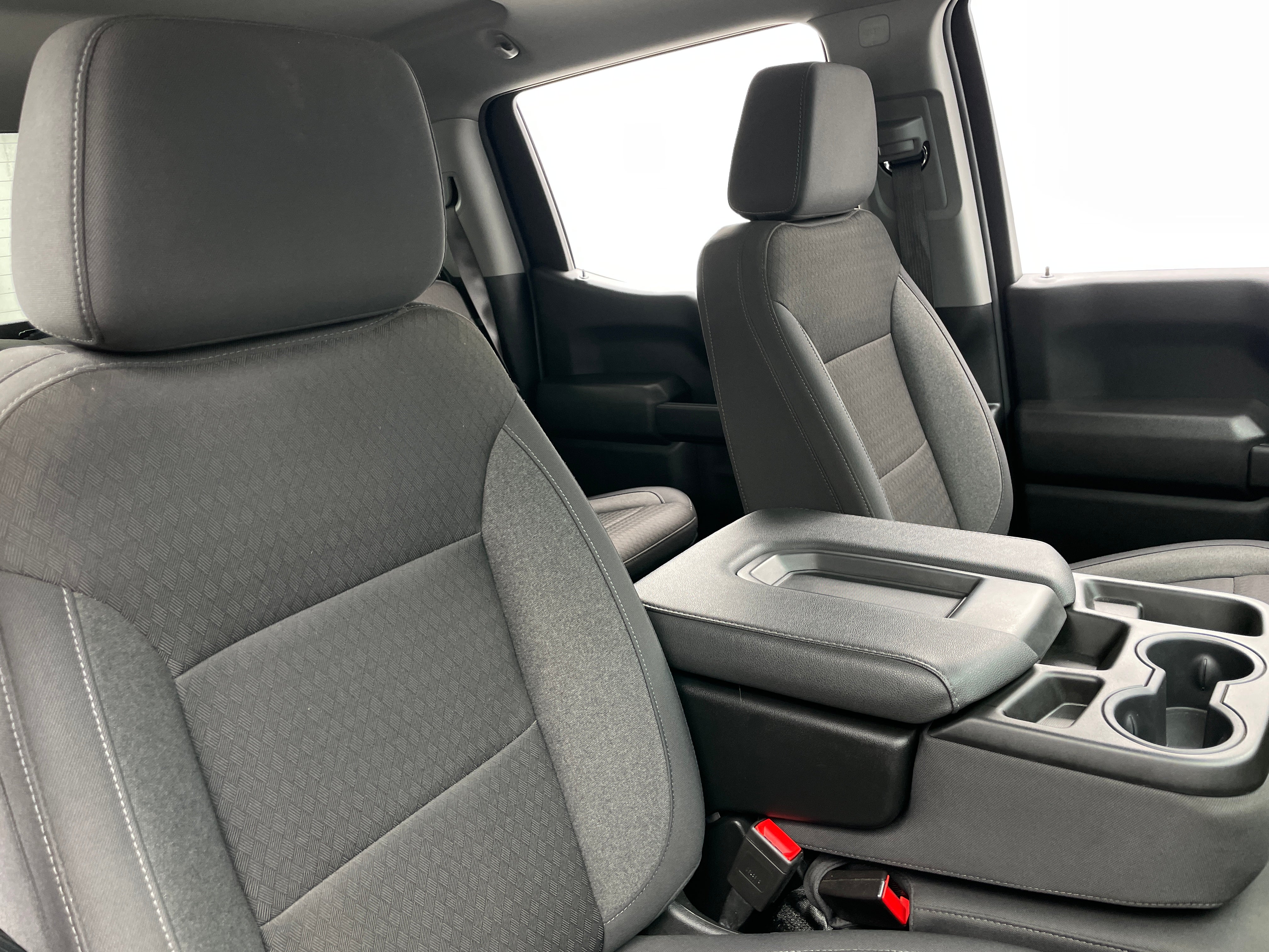 2024 Chevrolet Silverado 1500 Custom 2