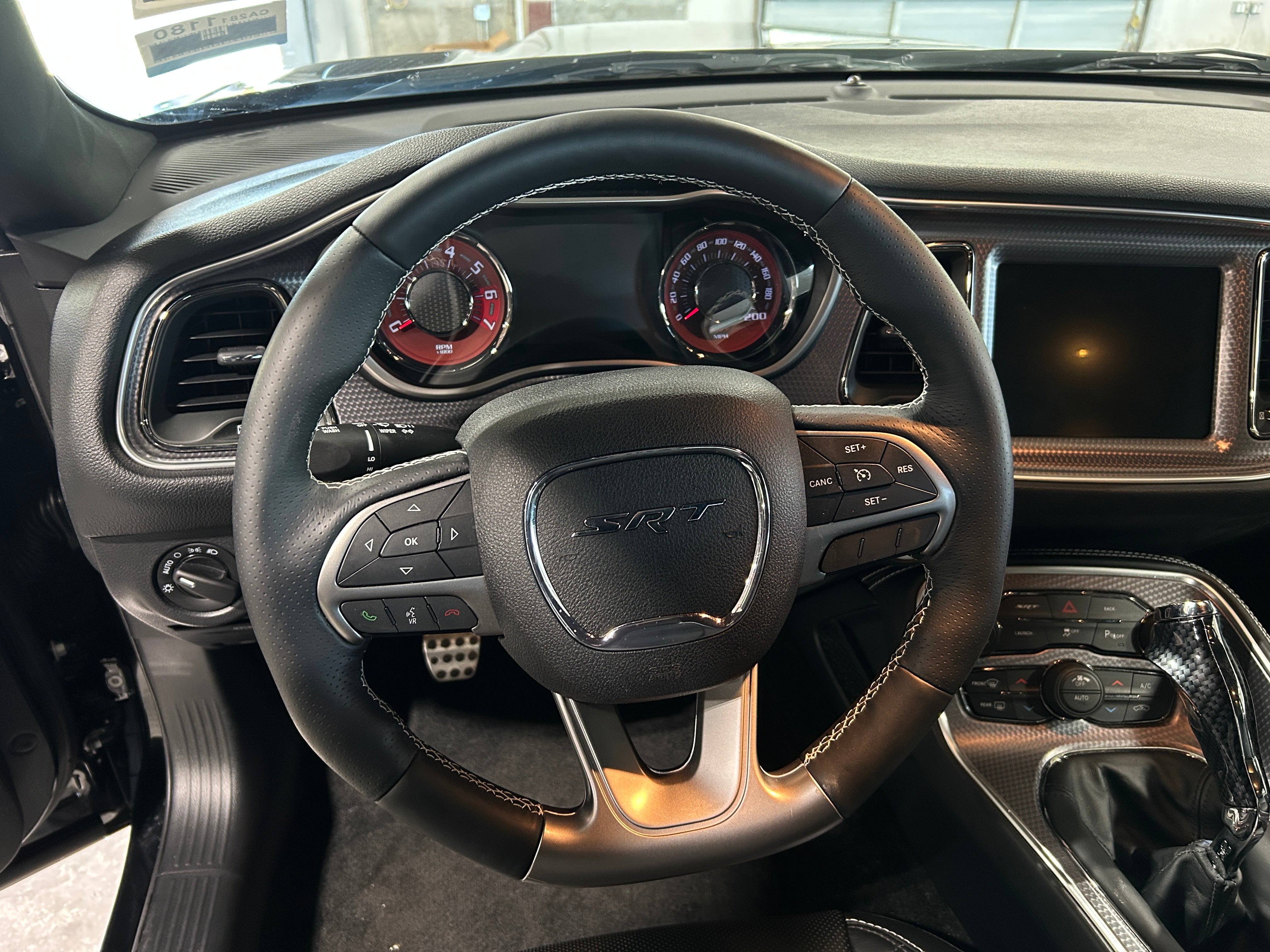 2015 Dodge Challenger SRT Hellcat 3