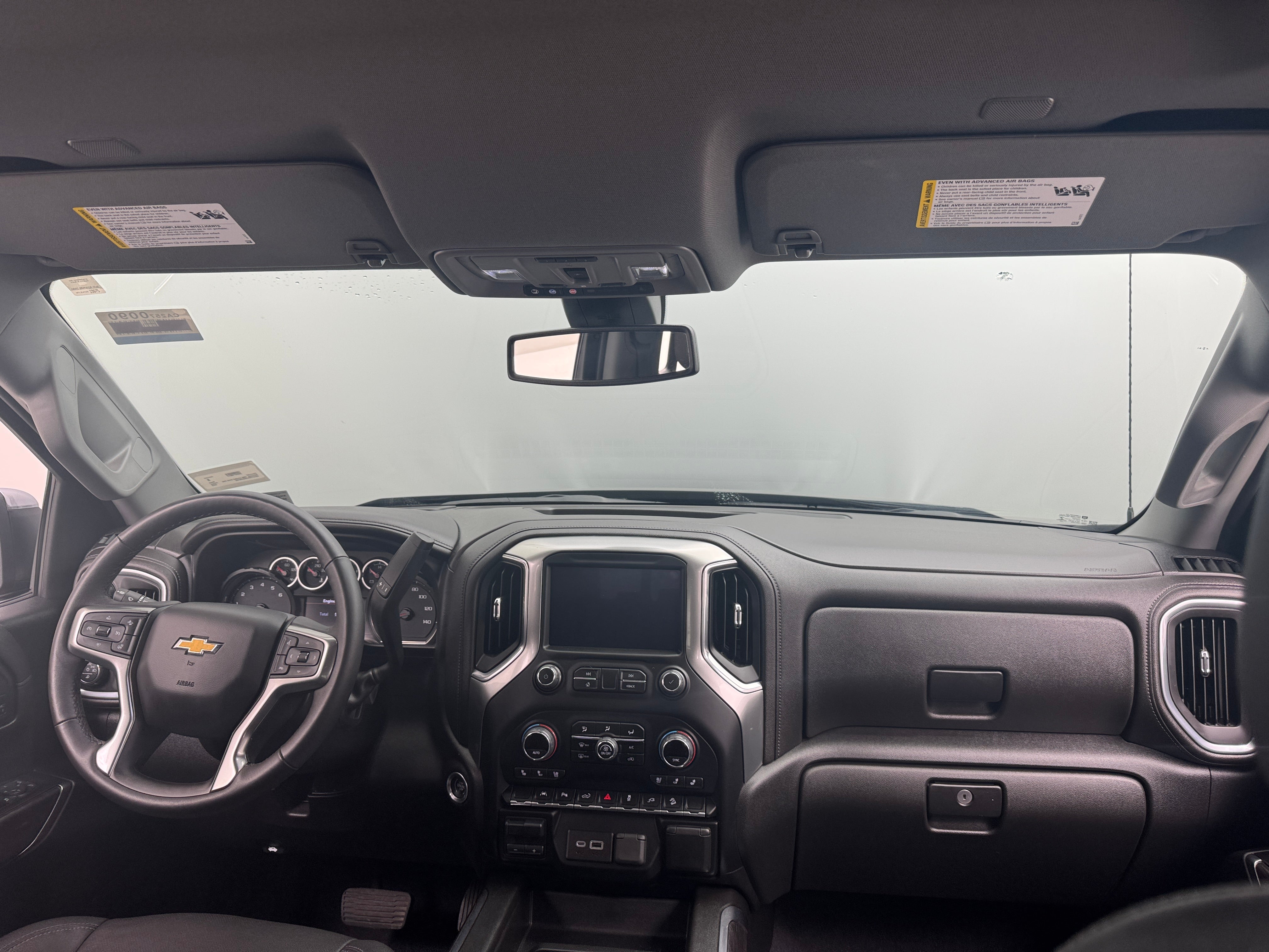 2022 Chevrolet Silverado 1500 Limited LTZ 2