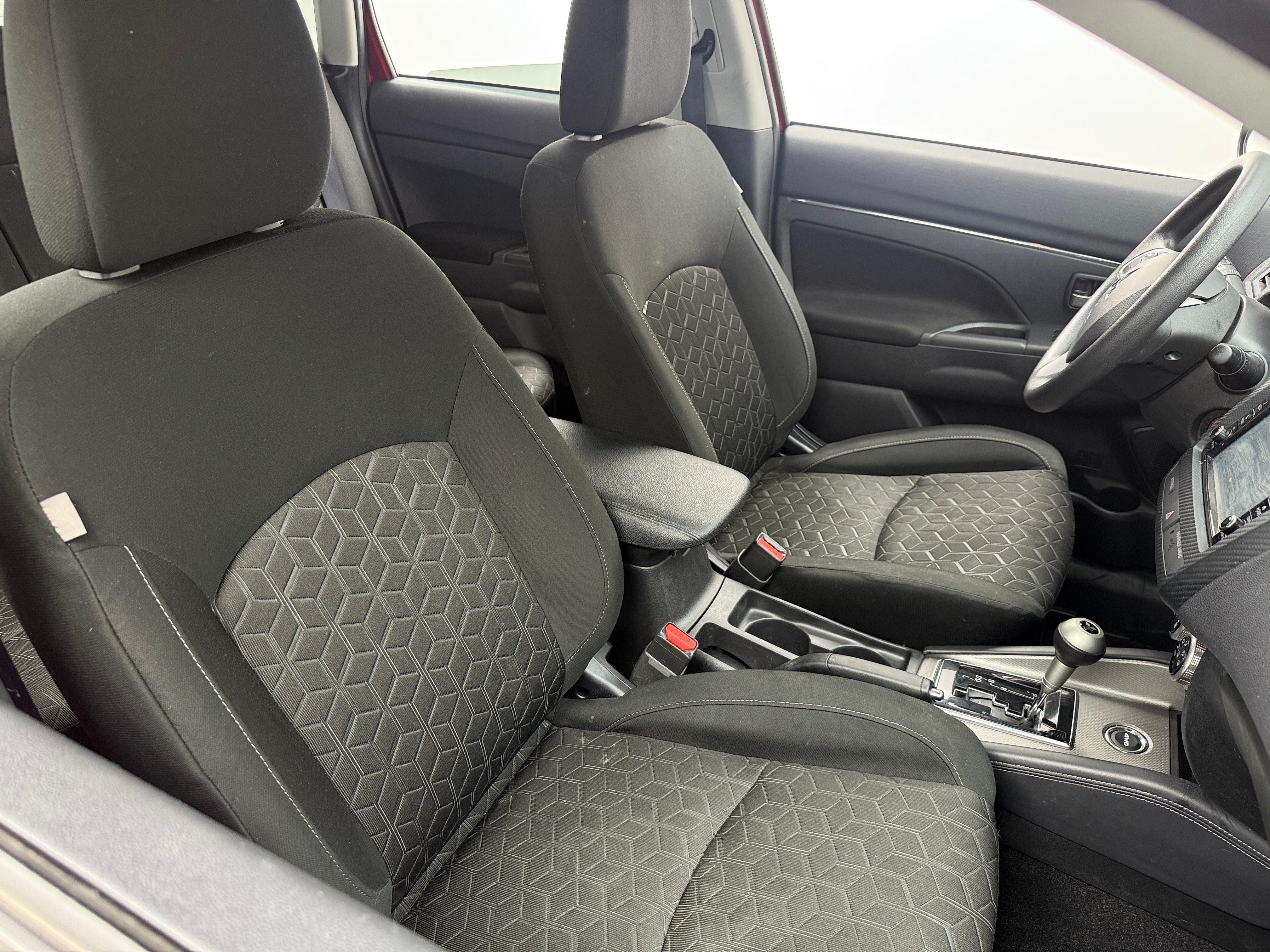 2024 Mitsubishi Outlander Sport ES 2