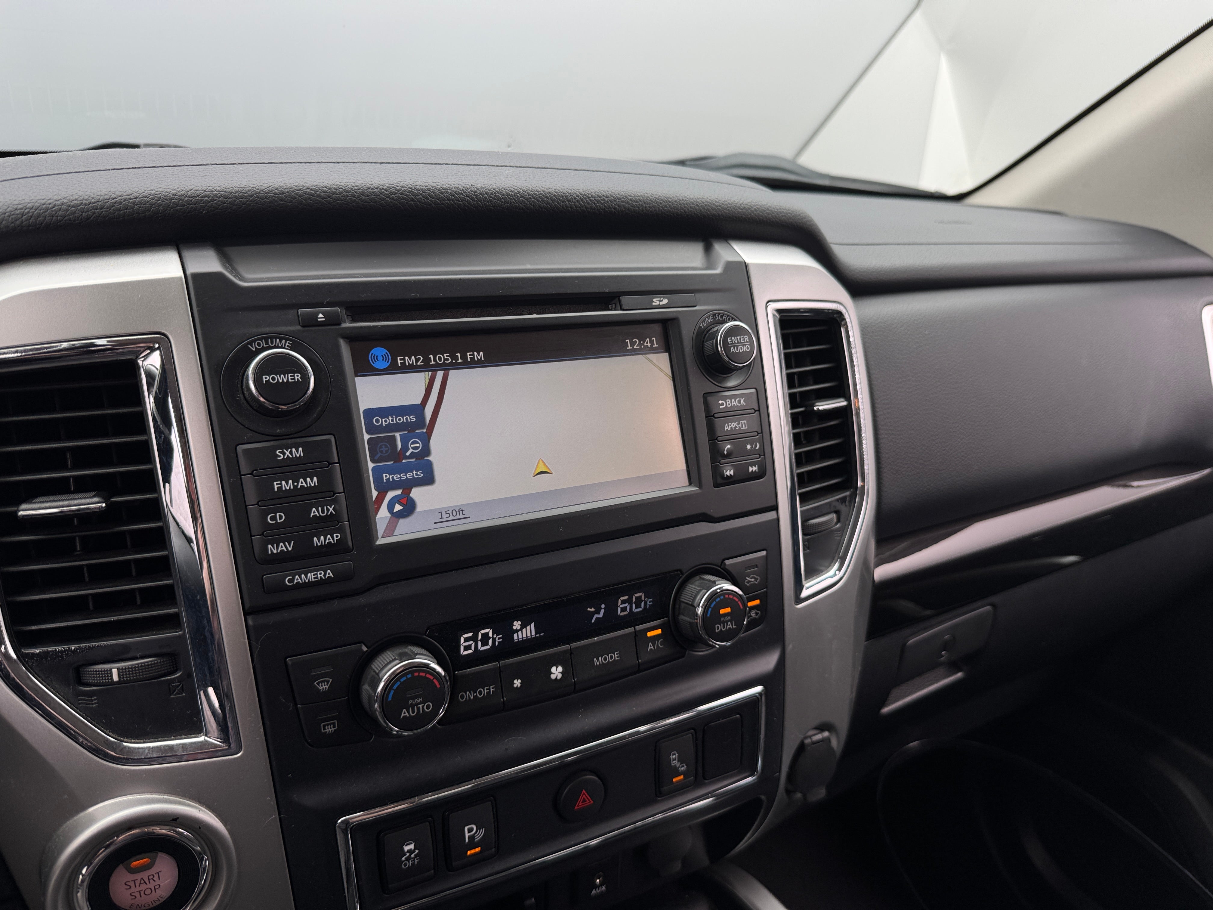 2017 Nissan Titan SV 4