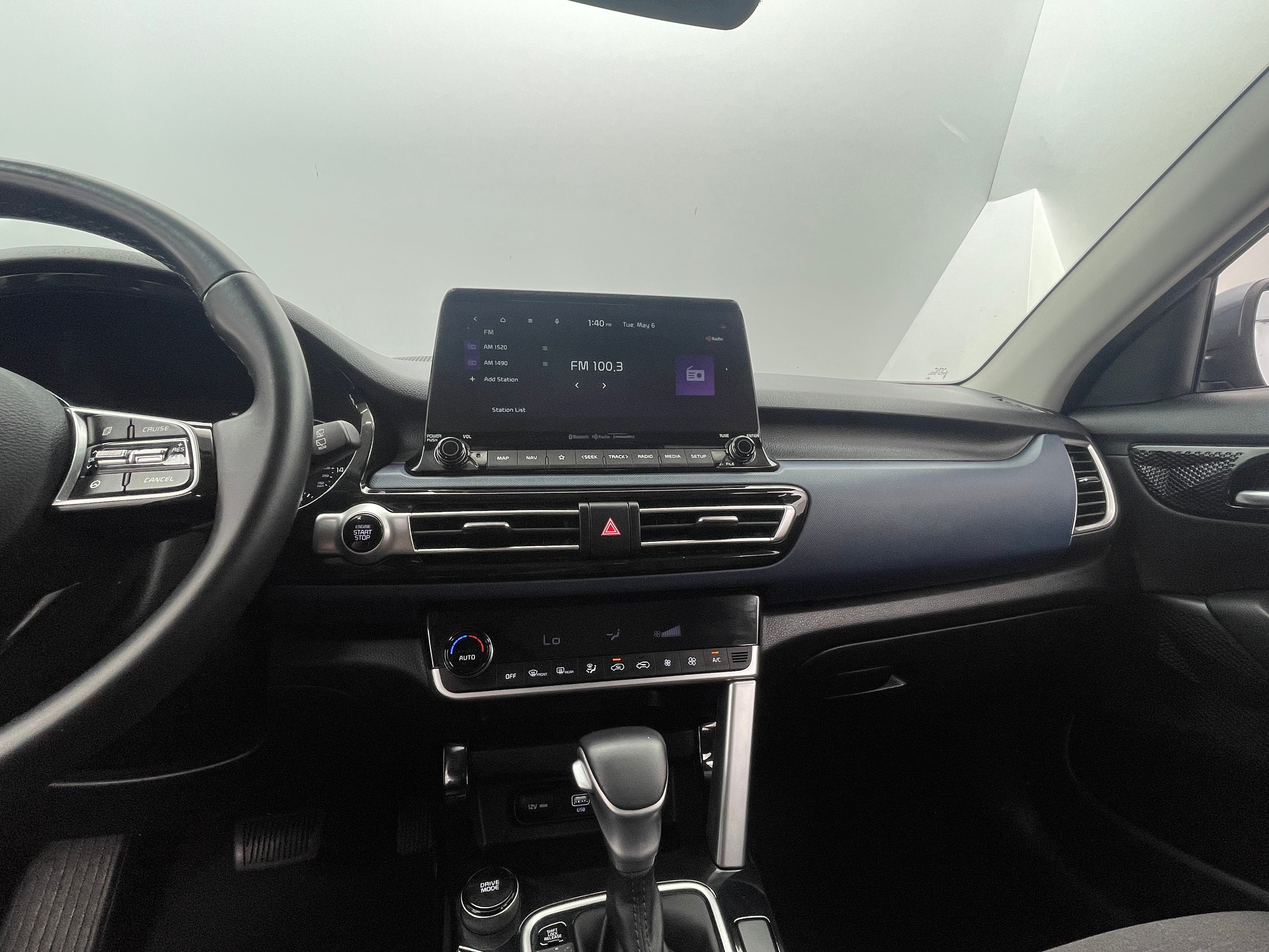 2023 Kia Seltos S 3