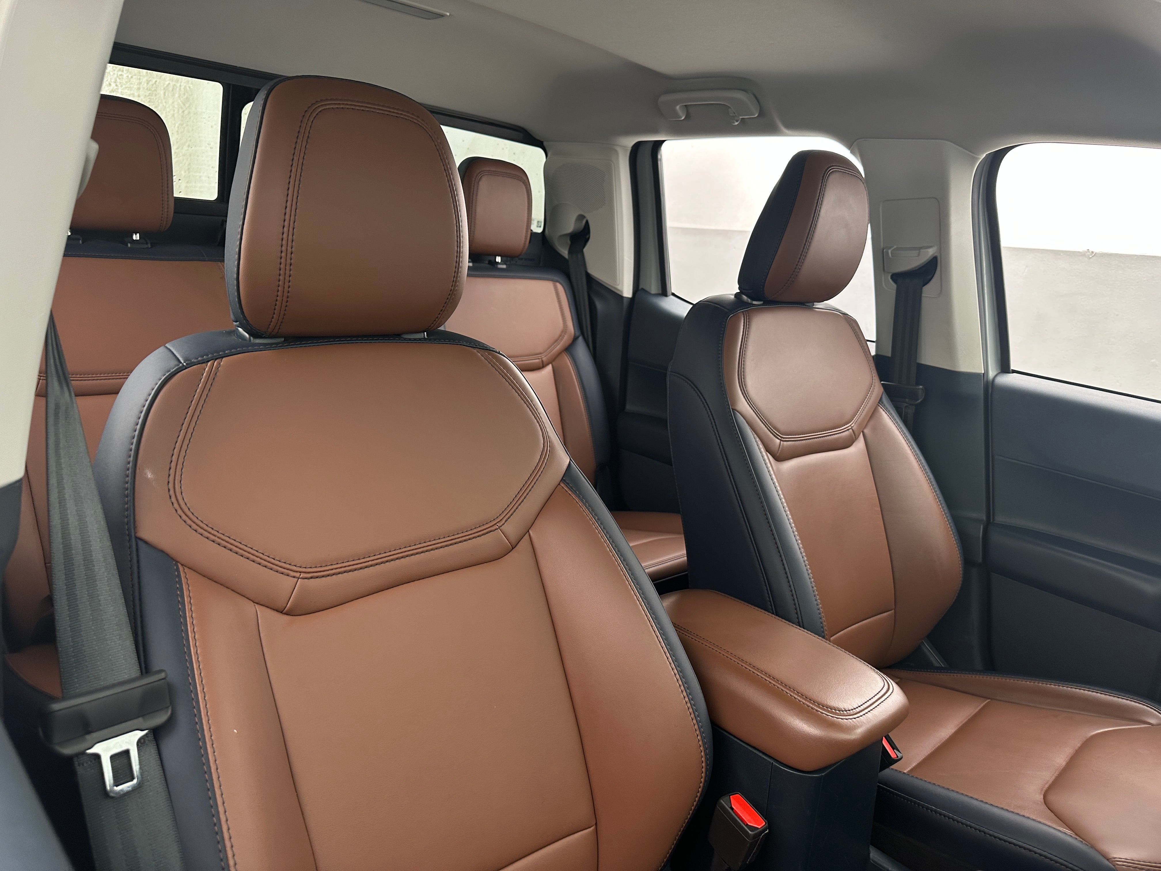 2023 Ford Maverick Lariat 2