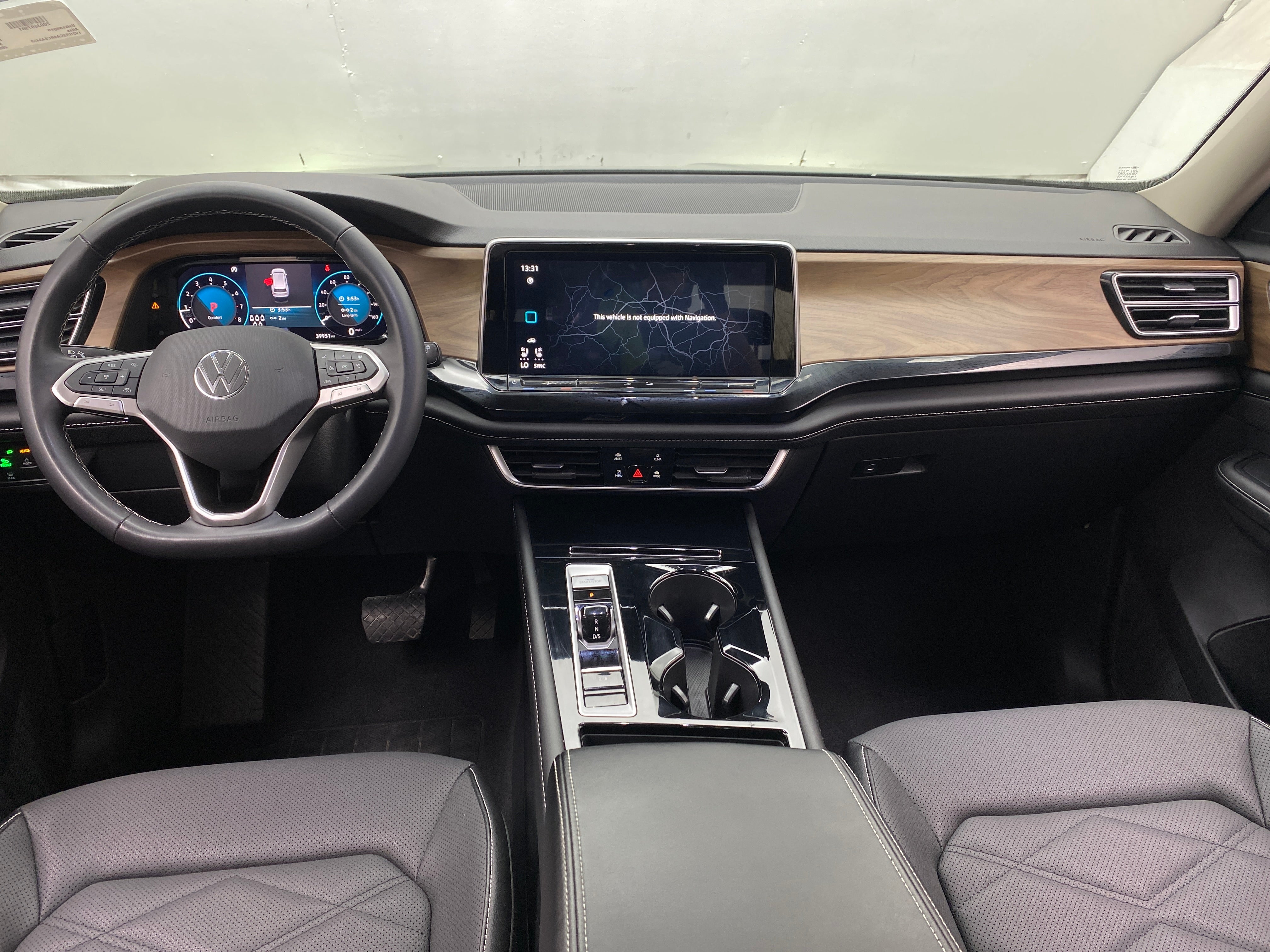2024 Volkswagen Atlas SE 3