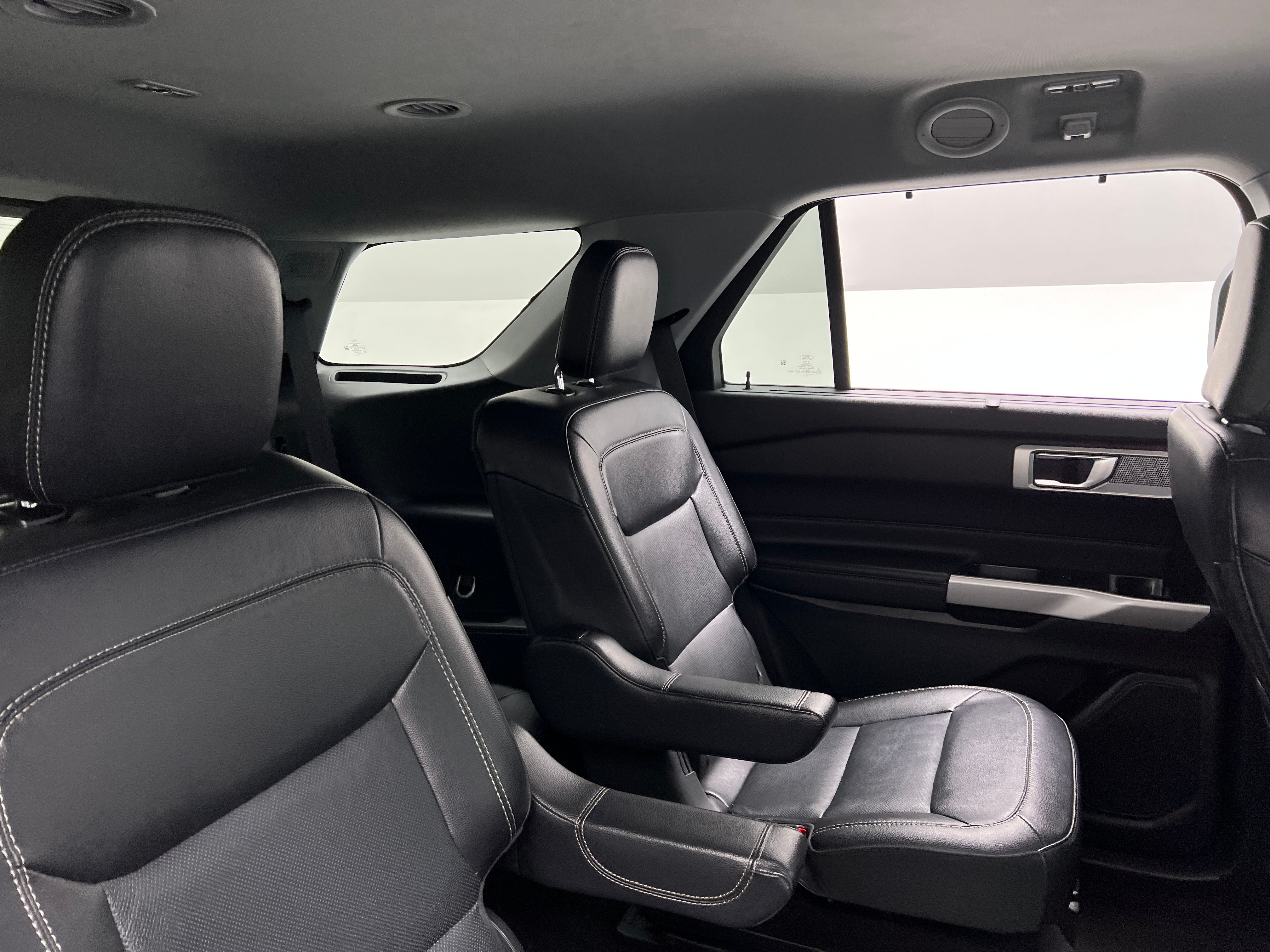 2023 Ford Explorer Limited 5