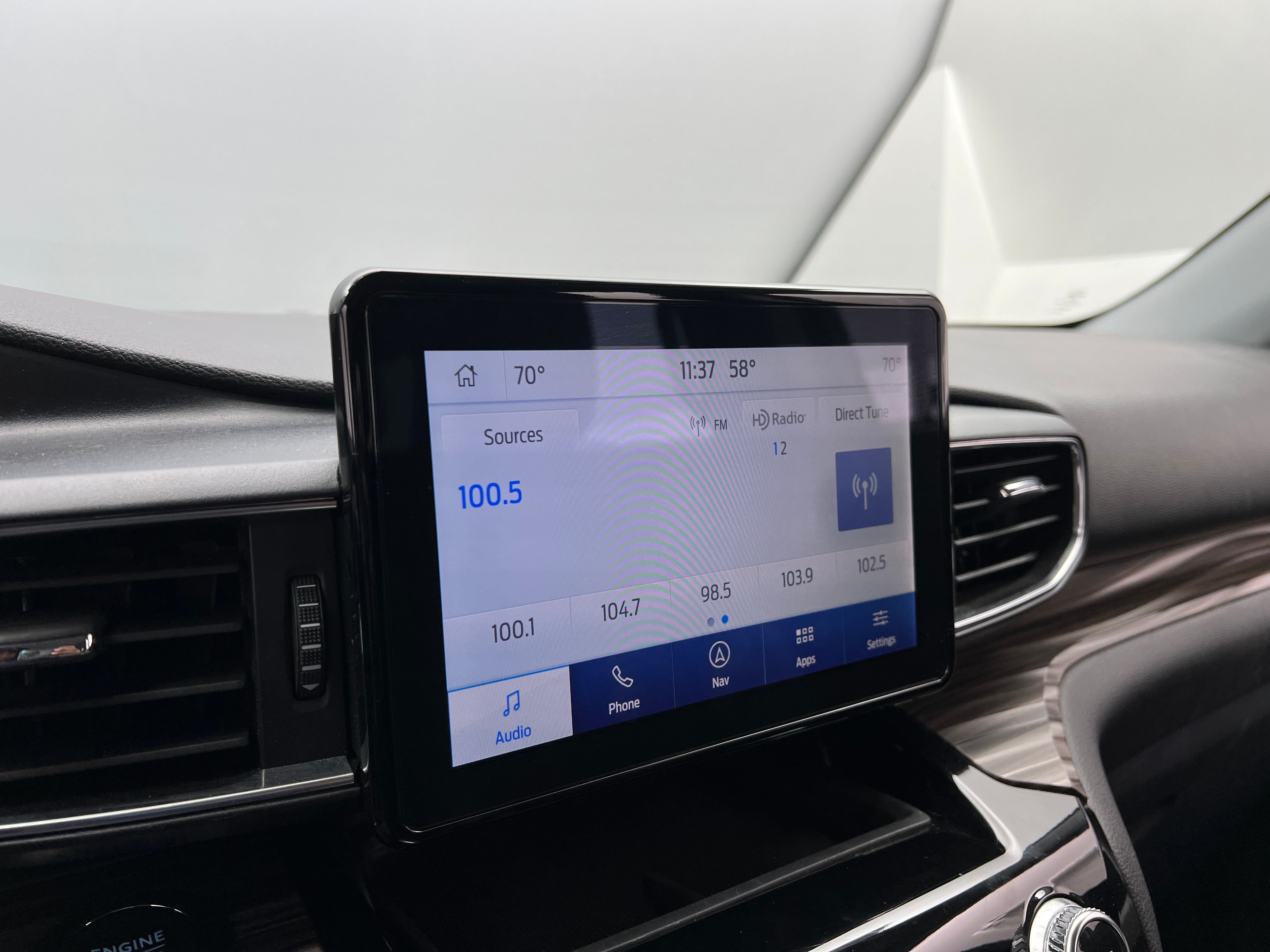 2023 Ford Explorer Limited 3