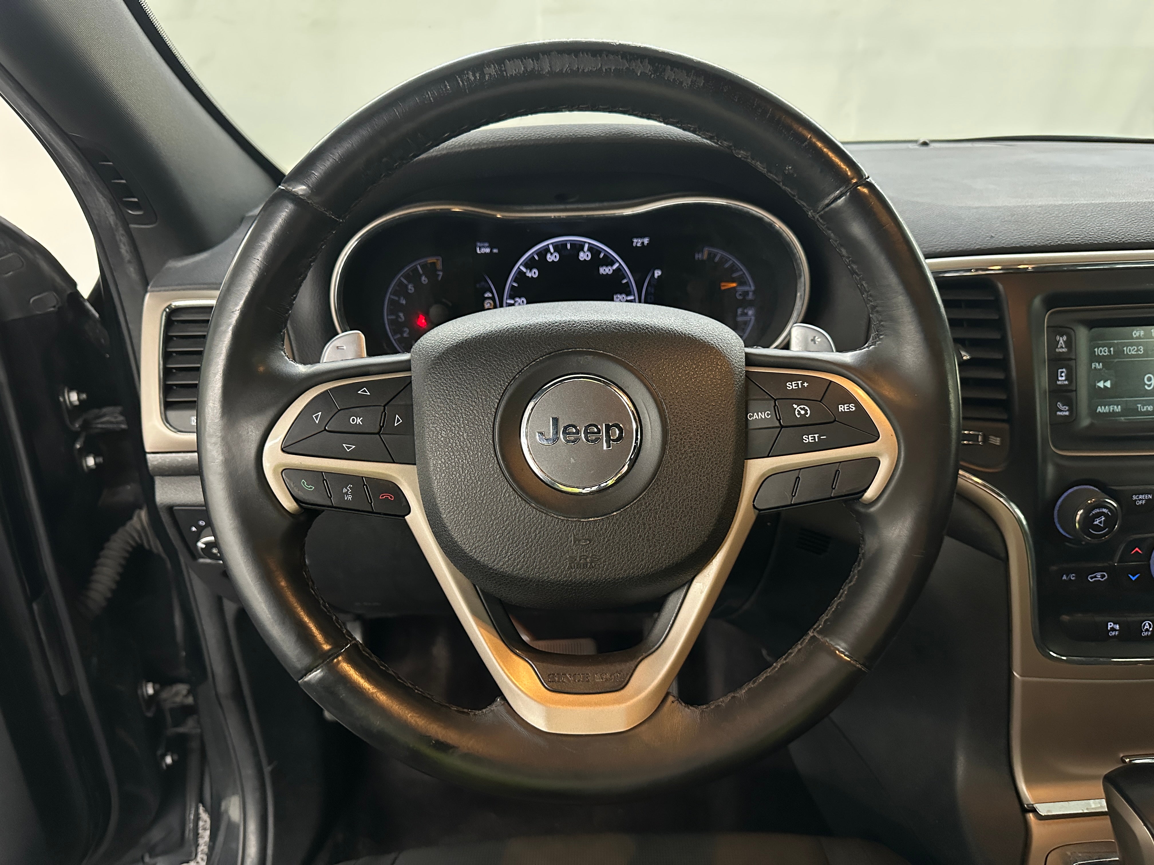 2017 Jeep Grand Cherokee Laredo 5