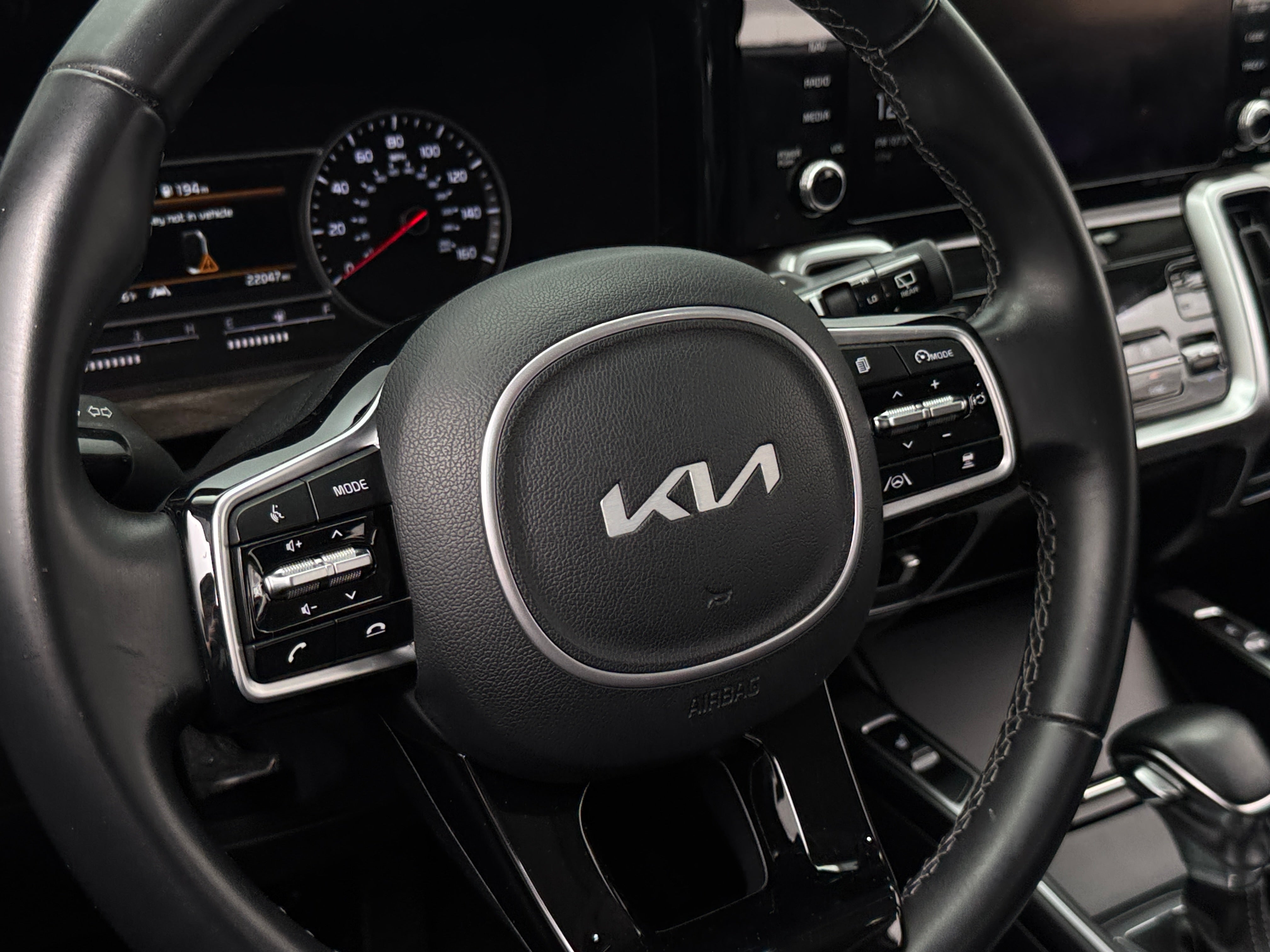 2022 Kia Sorento EX 4
