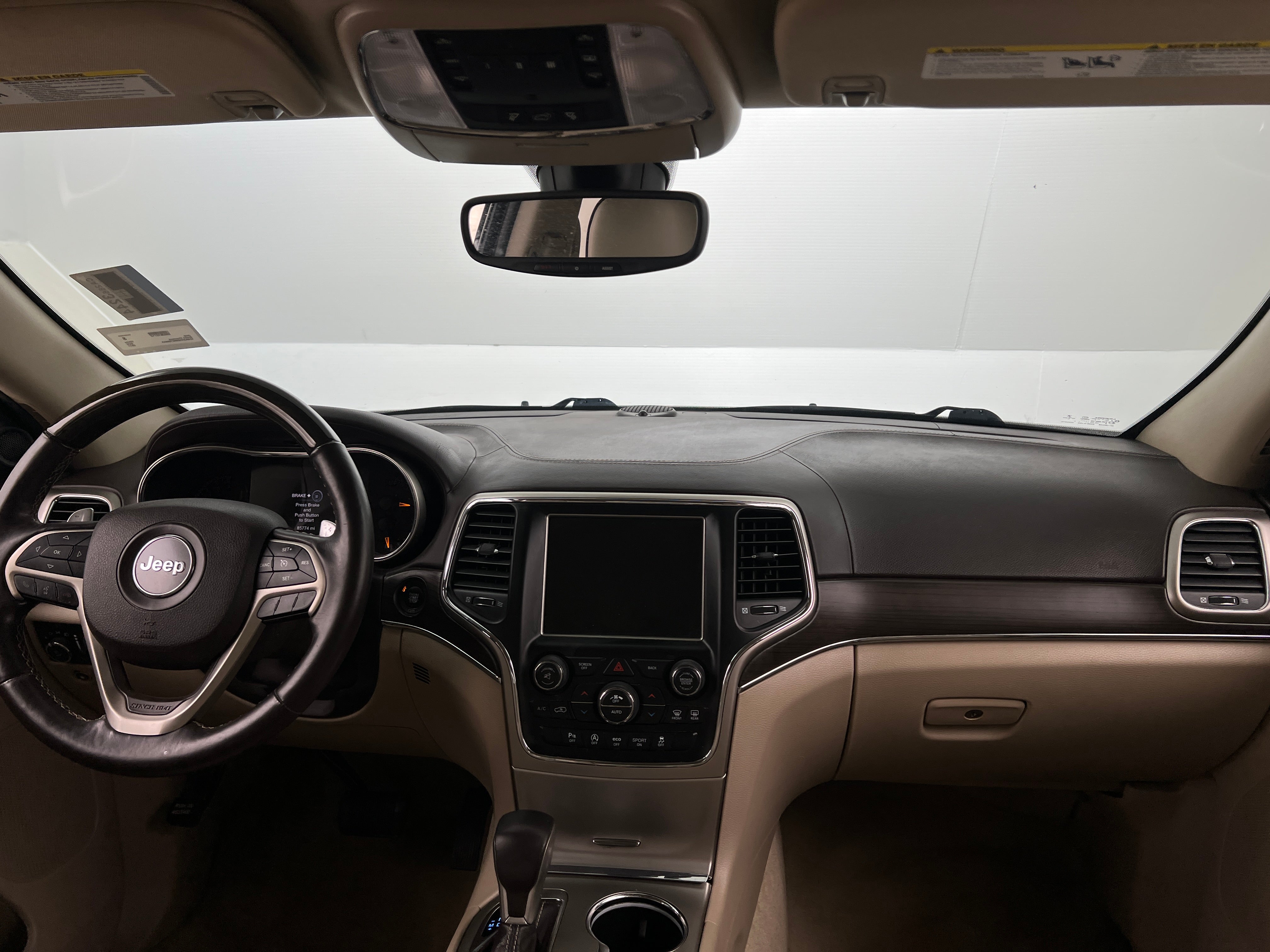 2017 Jeep Grand Cherokee Overland 2