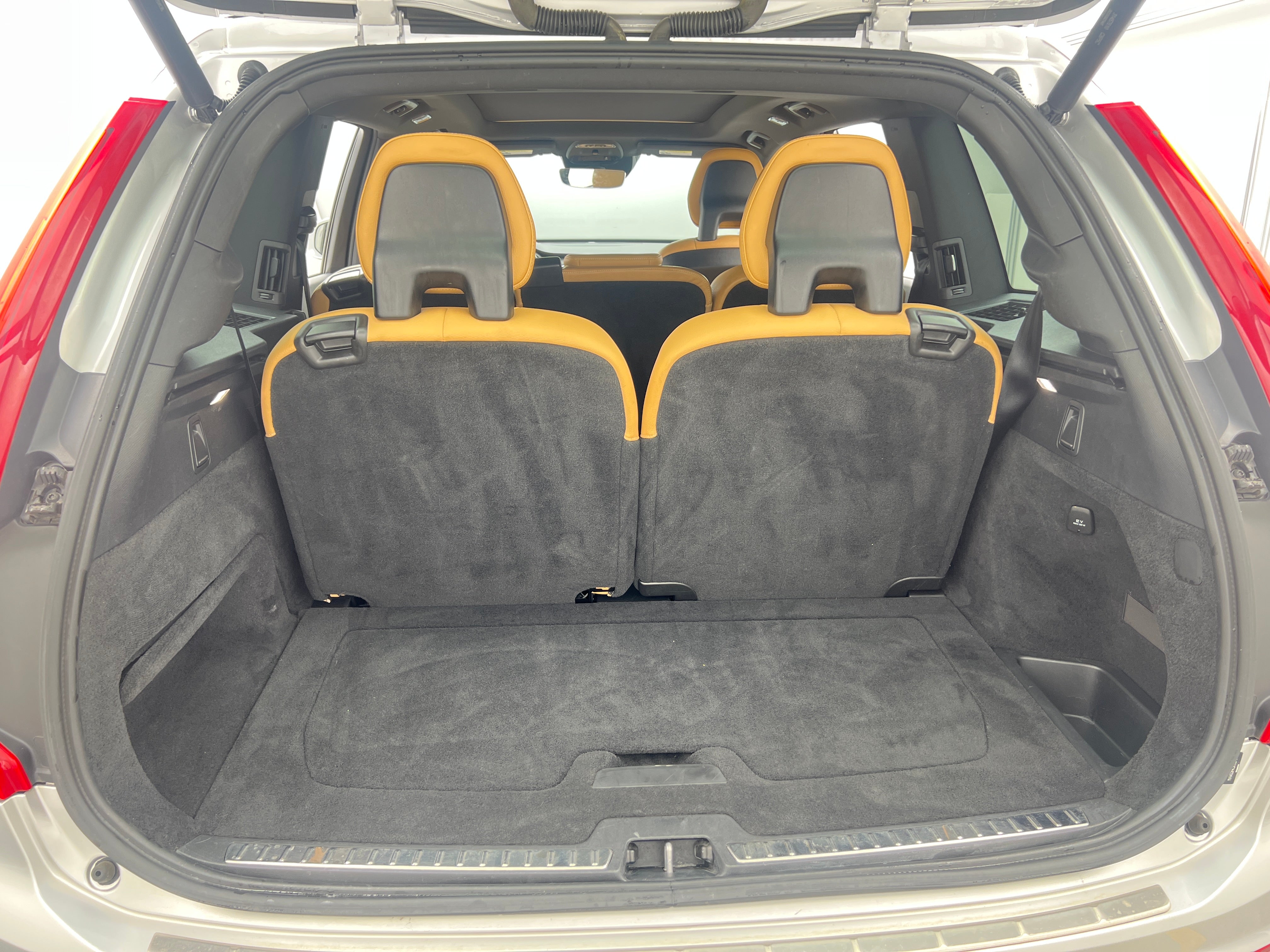 2017 Volvo XC90 T6 Momentum 6