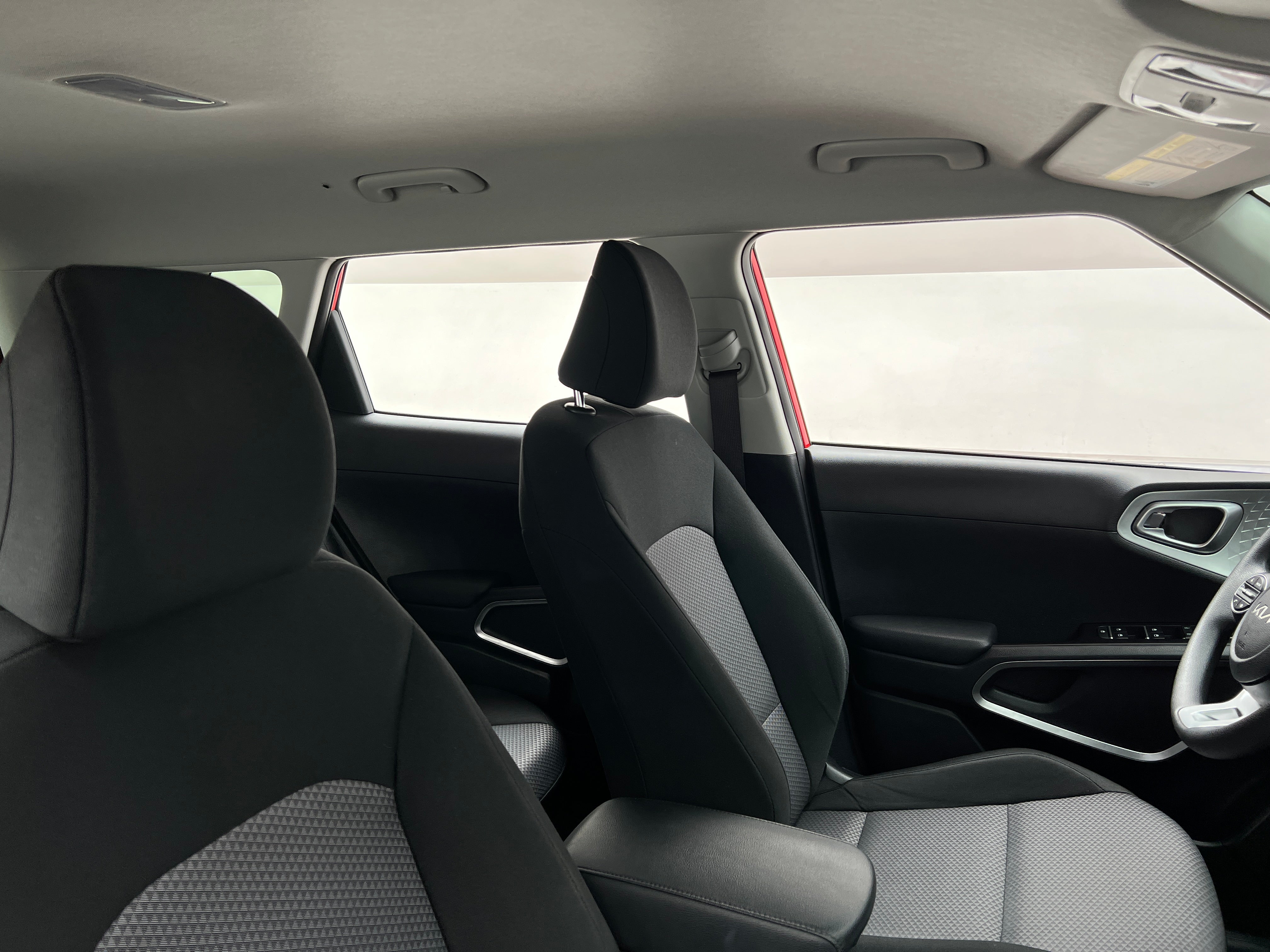 2024 Kia Soul LX 2
