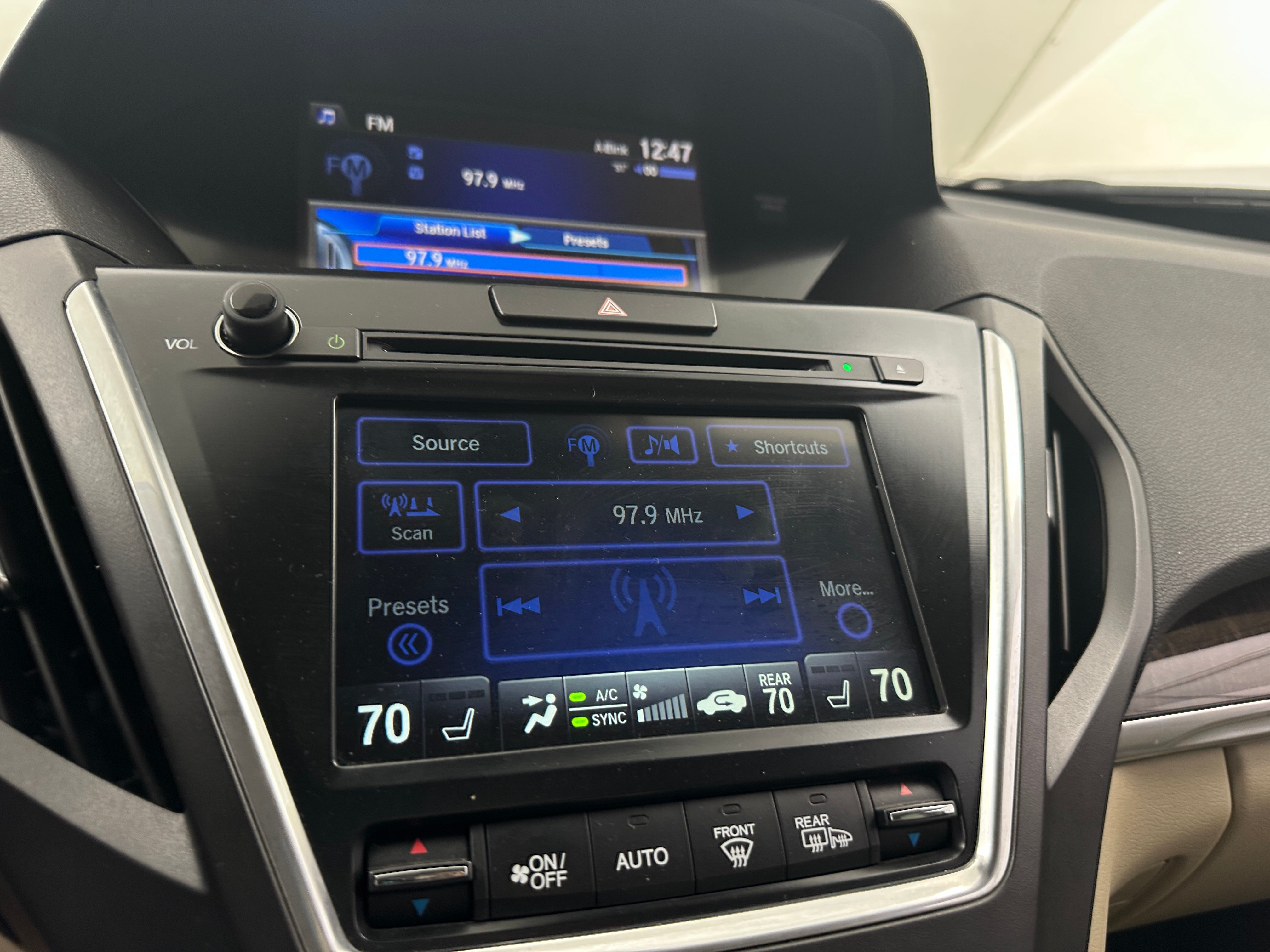 2017 Acura MDX Base 3