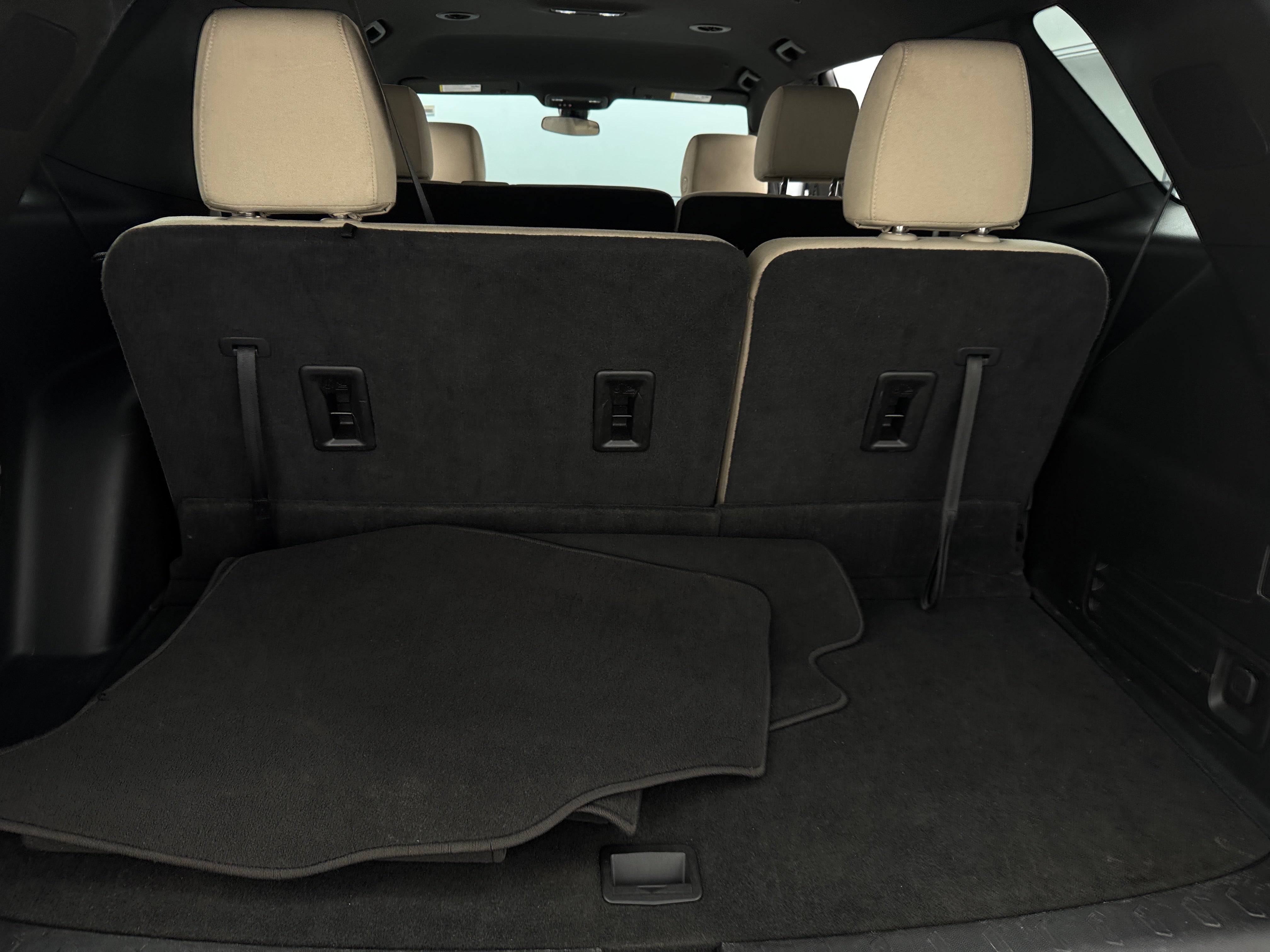 2023 Chevrolet Traverse LS 7