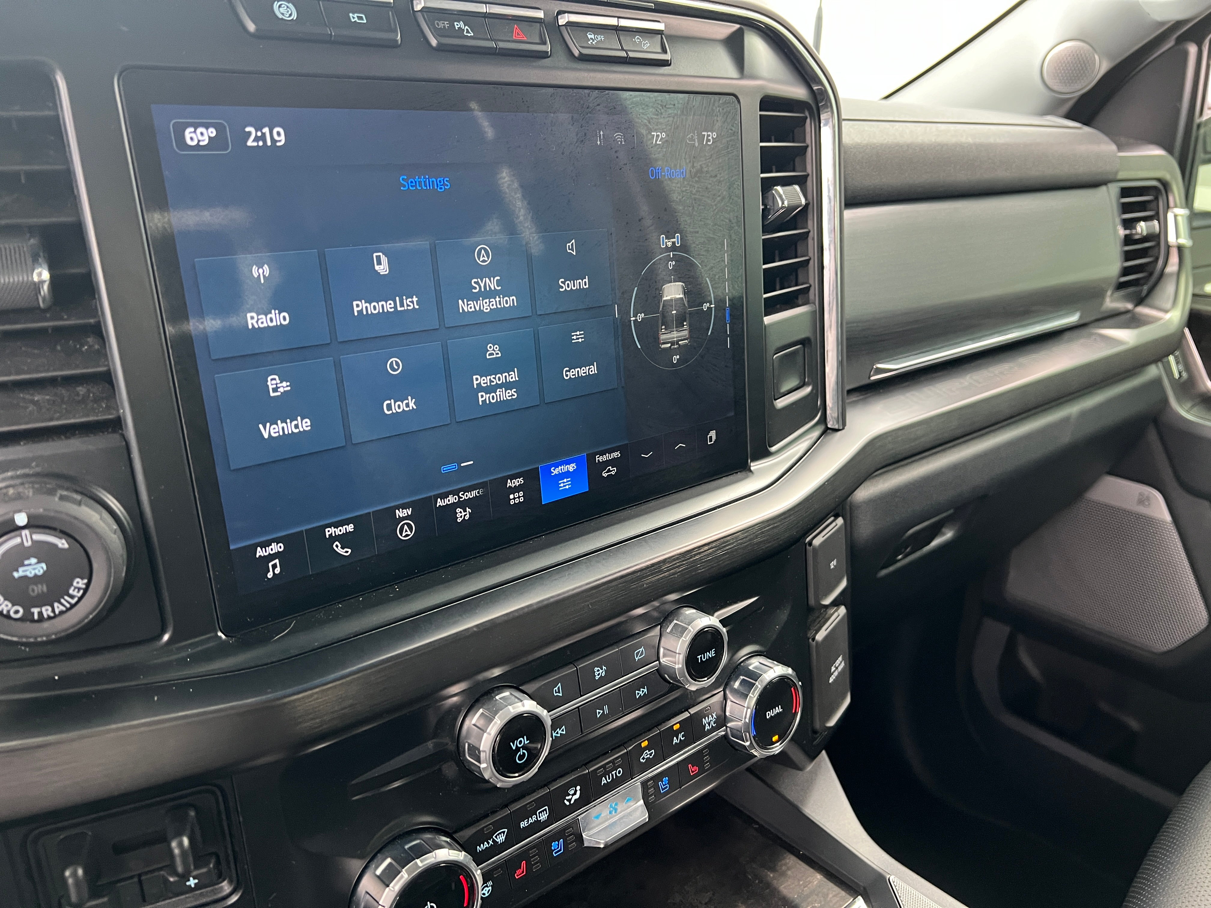 2023 Ford Econoline E-250 3