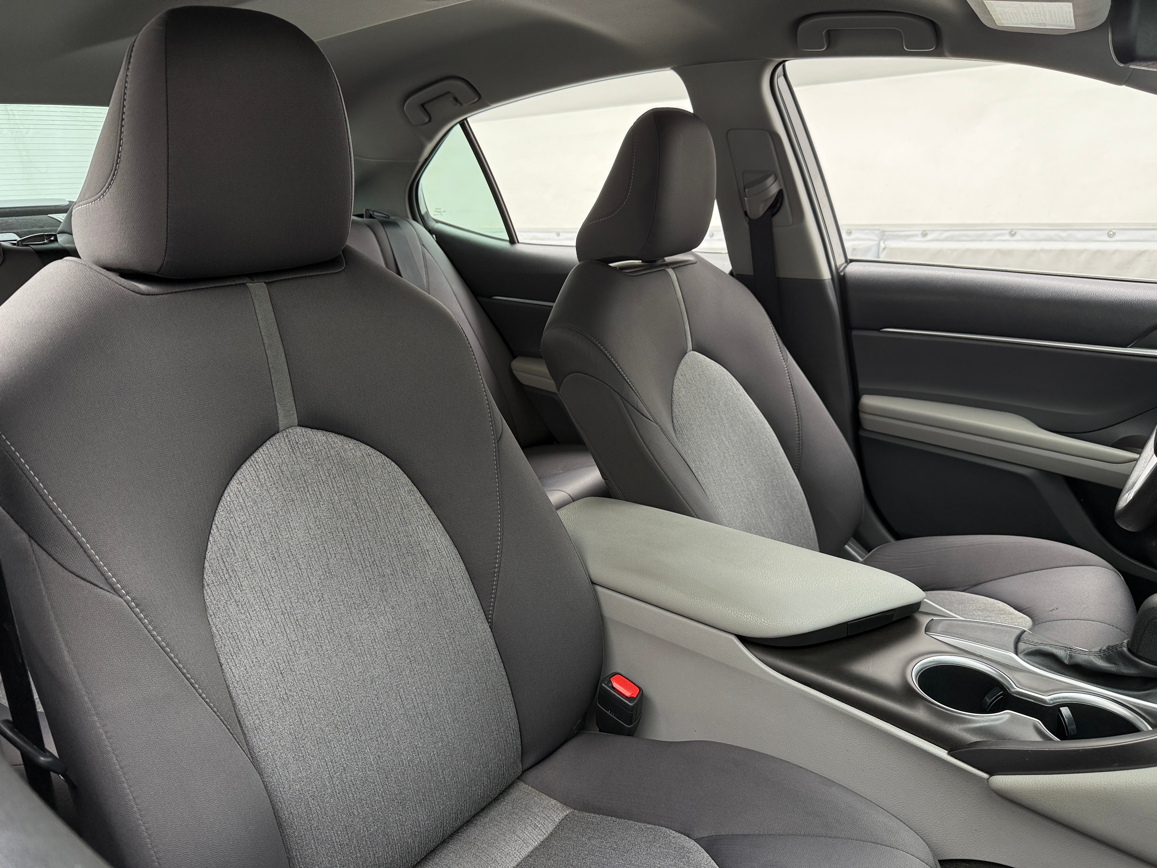 2021 Toyota Camry LE 2