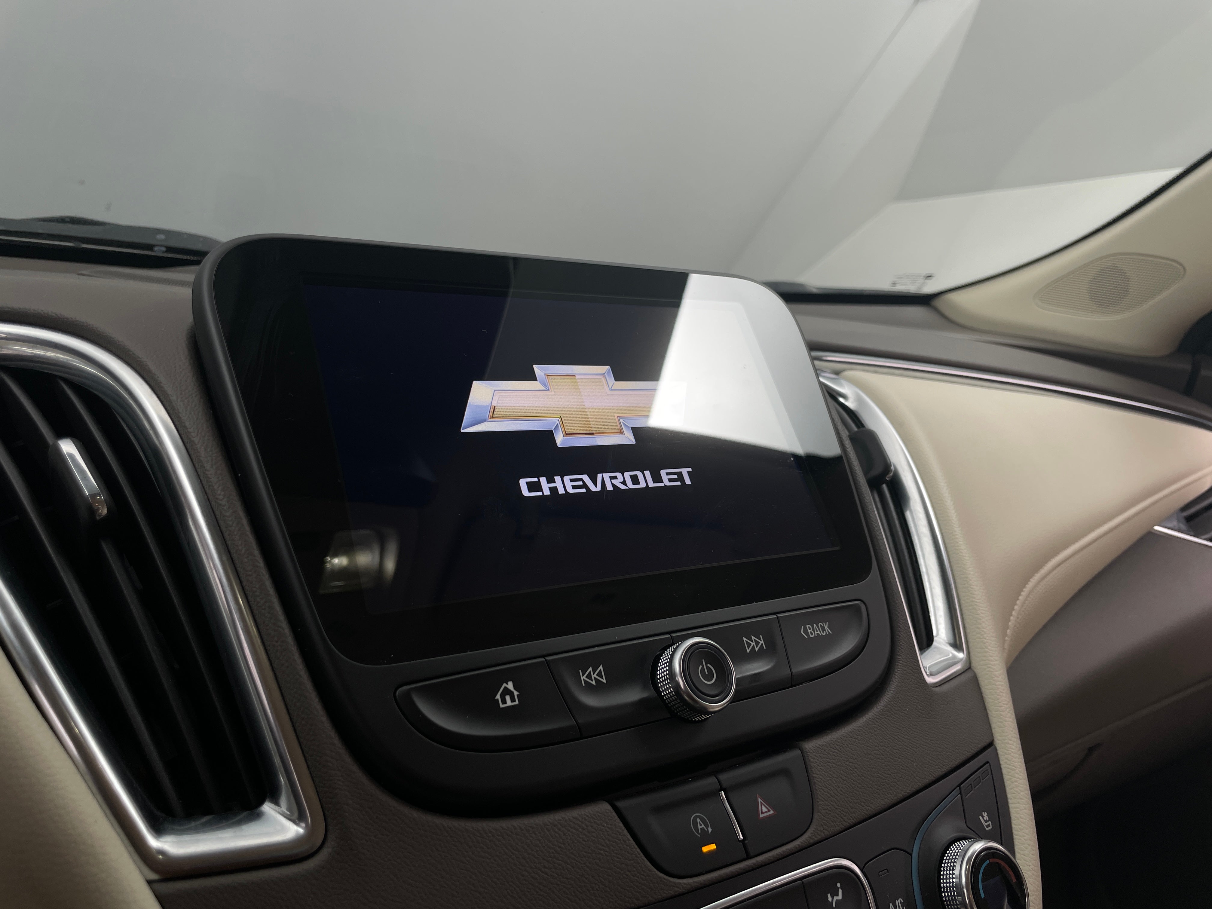 2024 Chevrolet Malibu LT 3