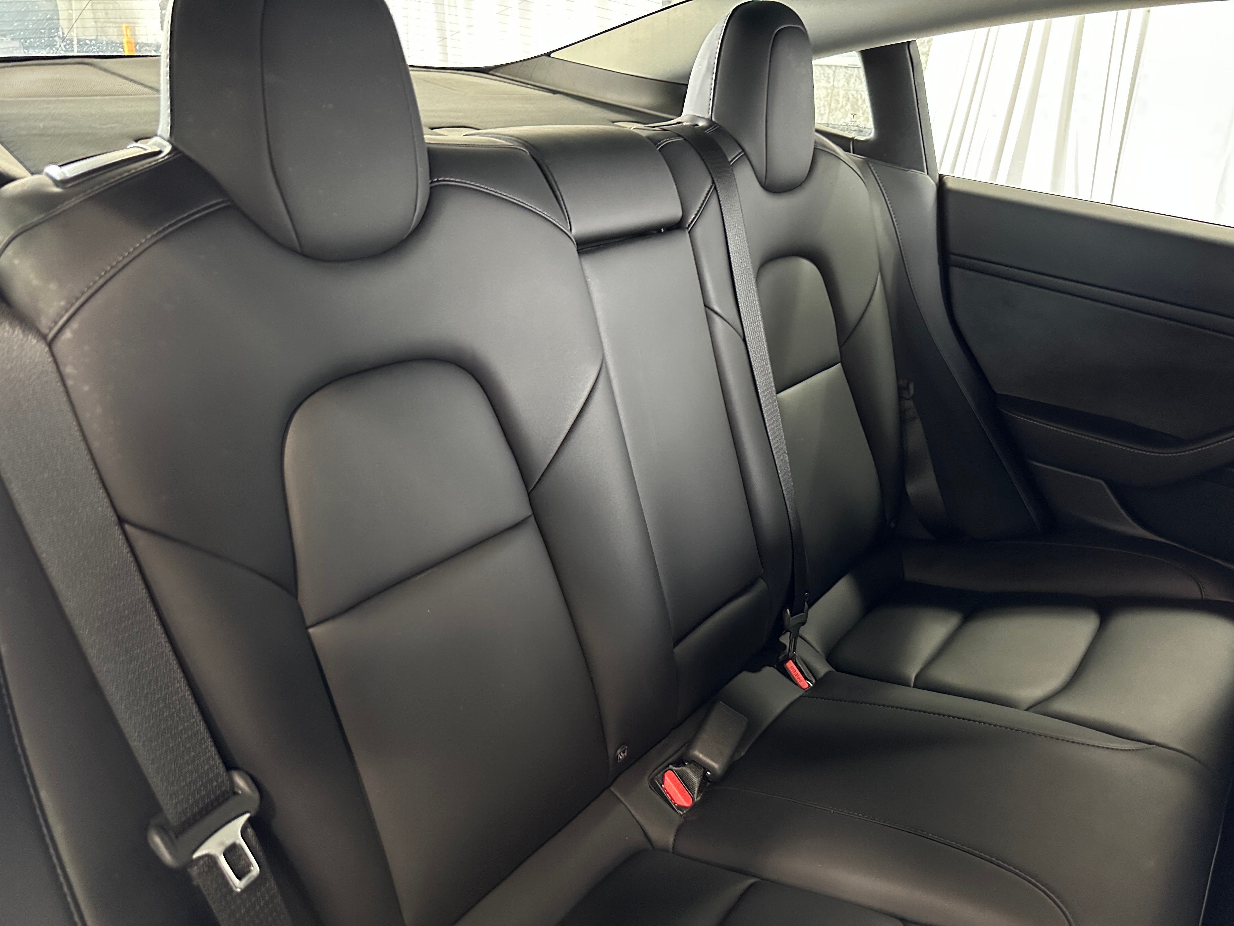2022 Tesla Model 3 Standard Range 4