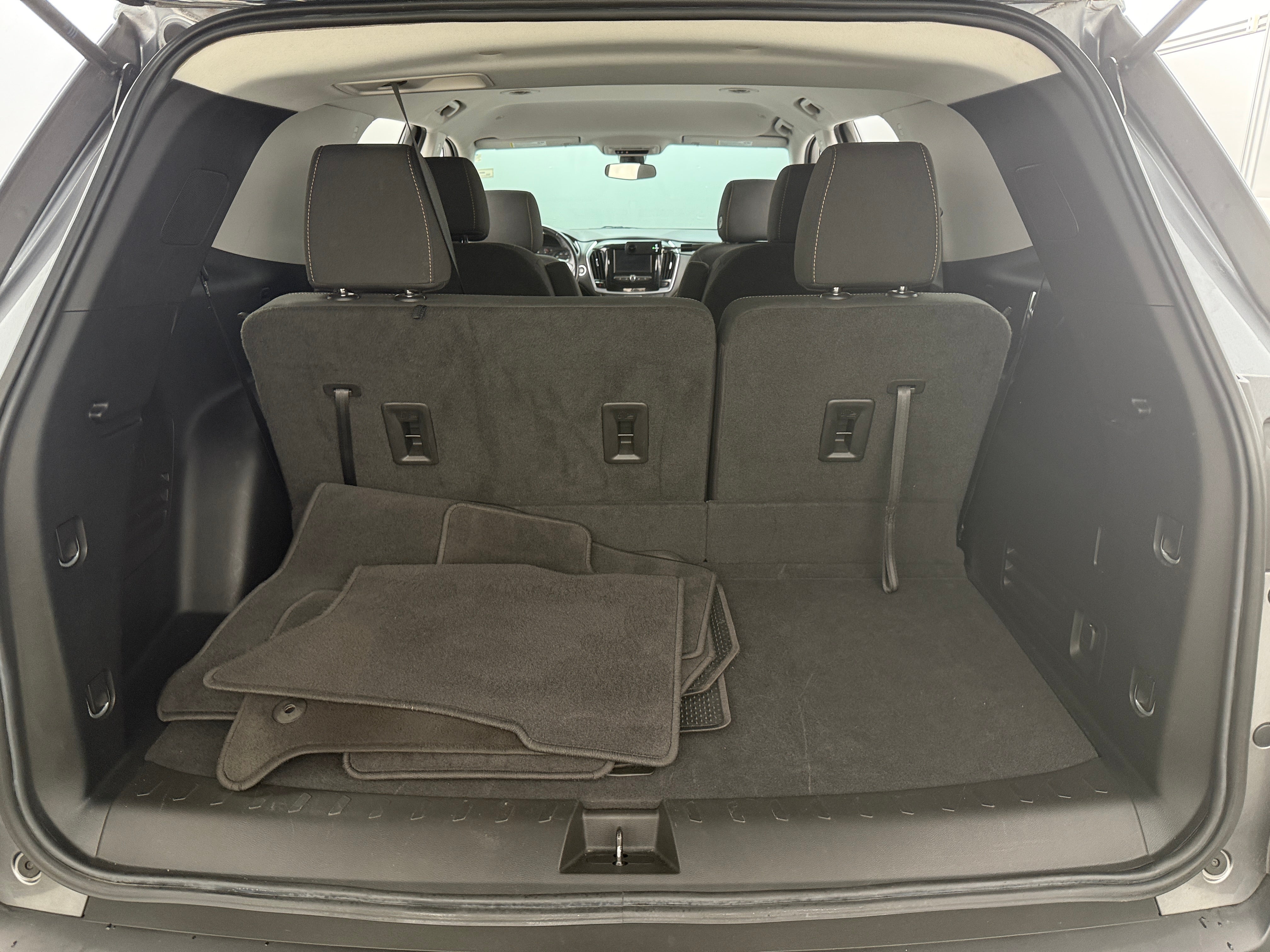 2020 Chevrolet Traverse LT 7