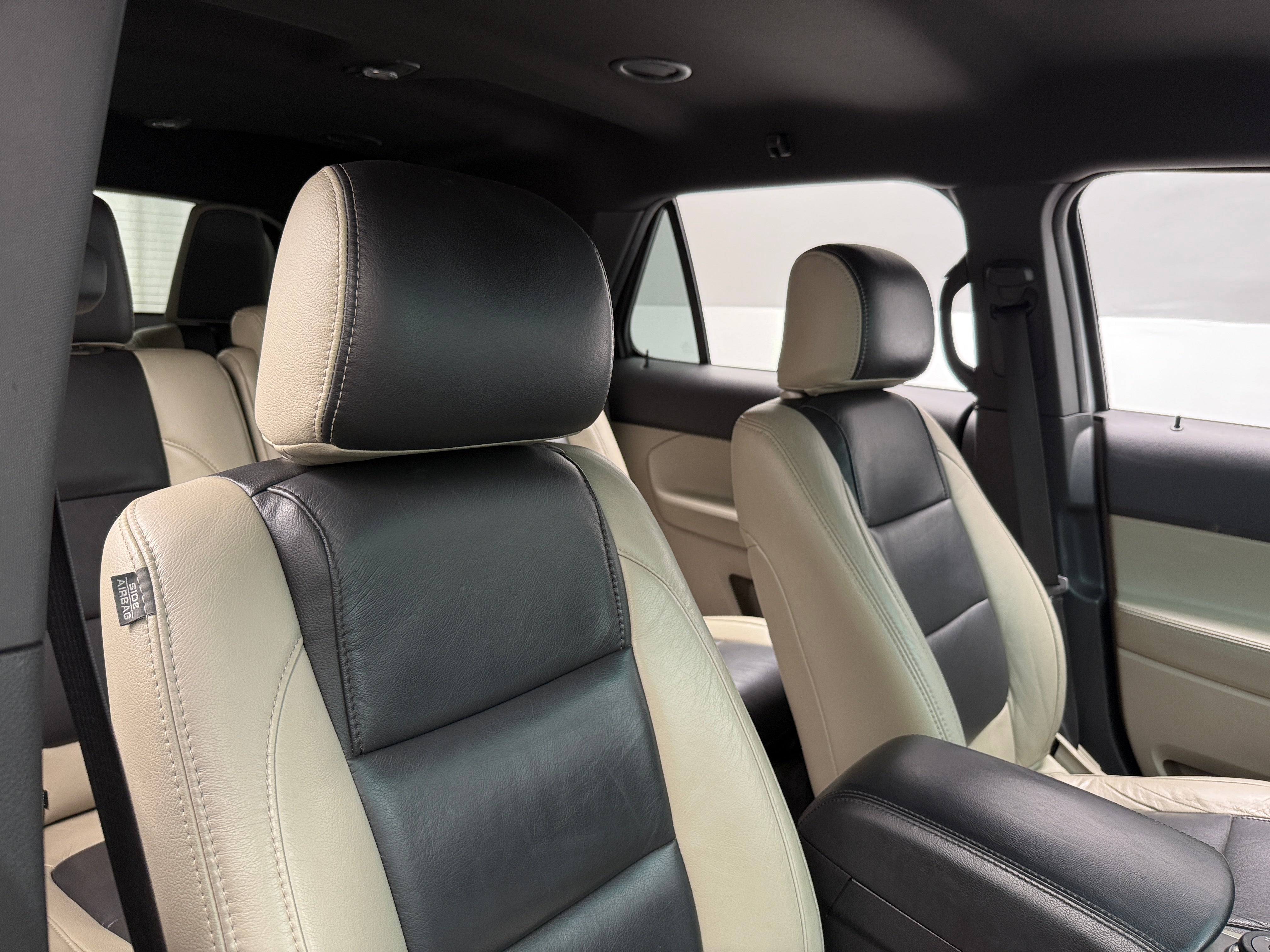 2012 Ford Explorer Base 2