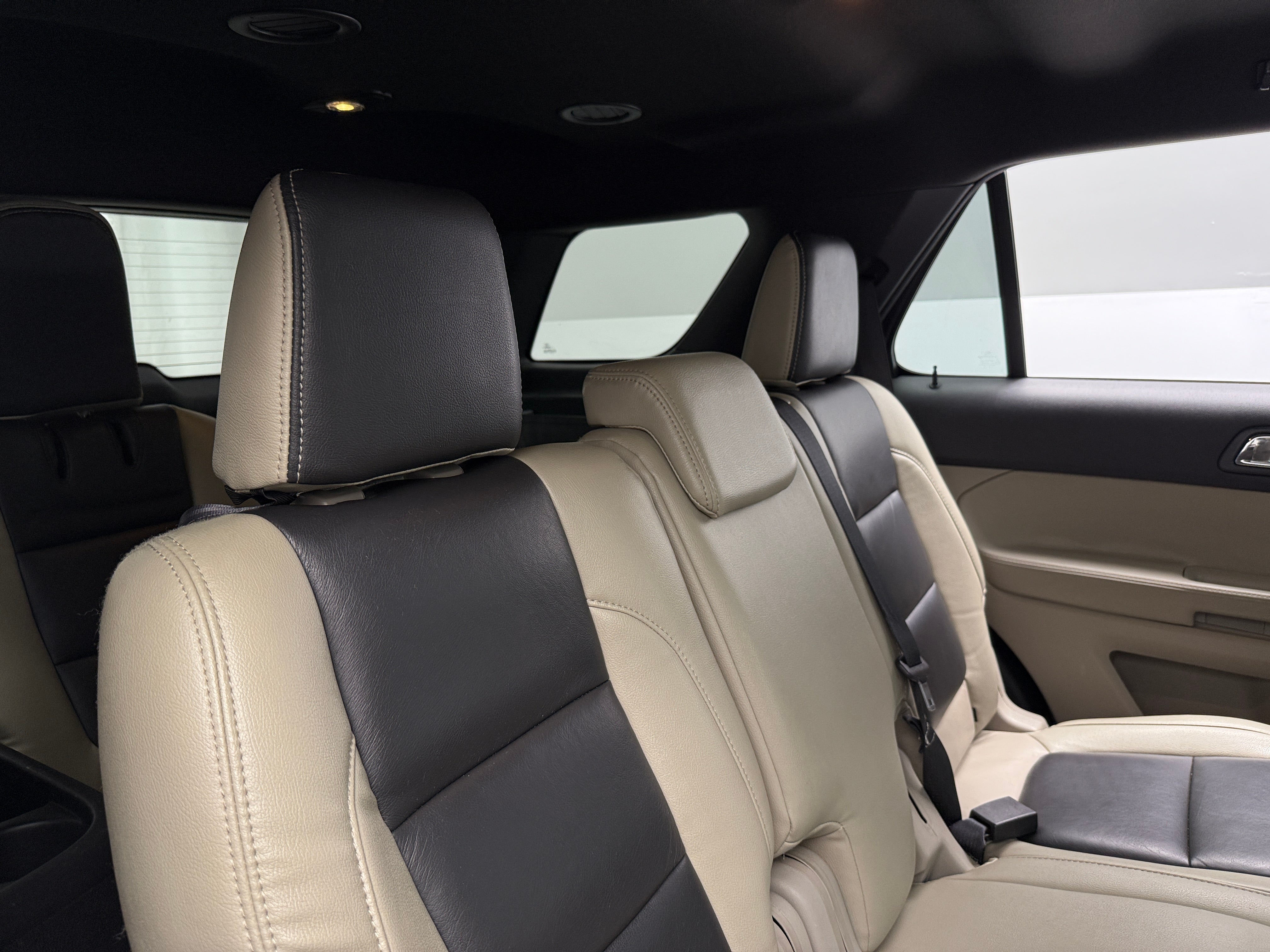 2012 Ford Explorer Base 6