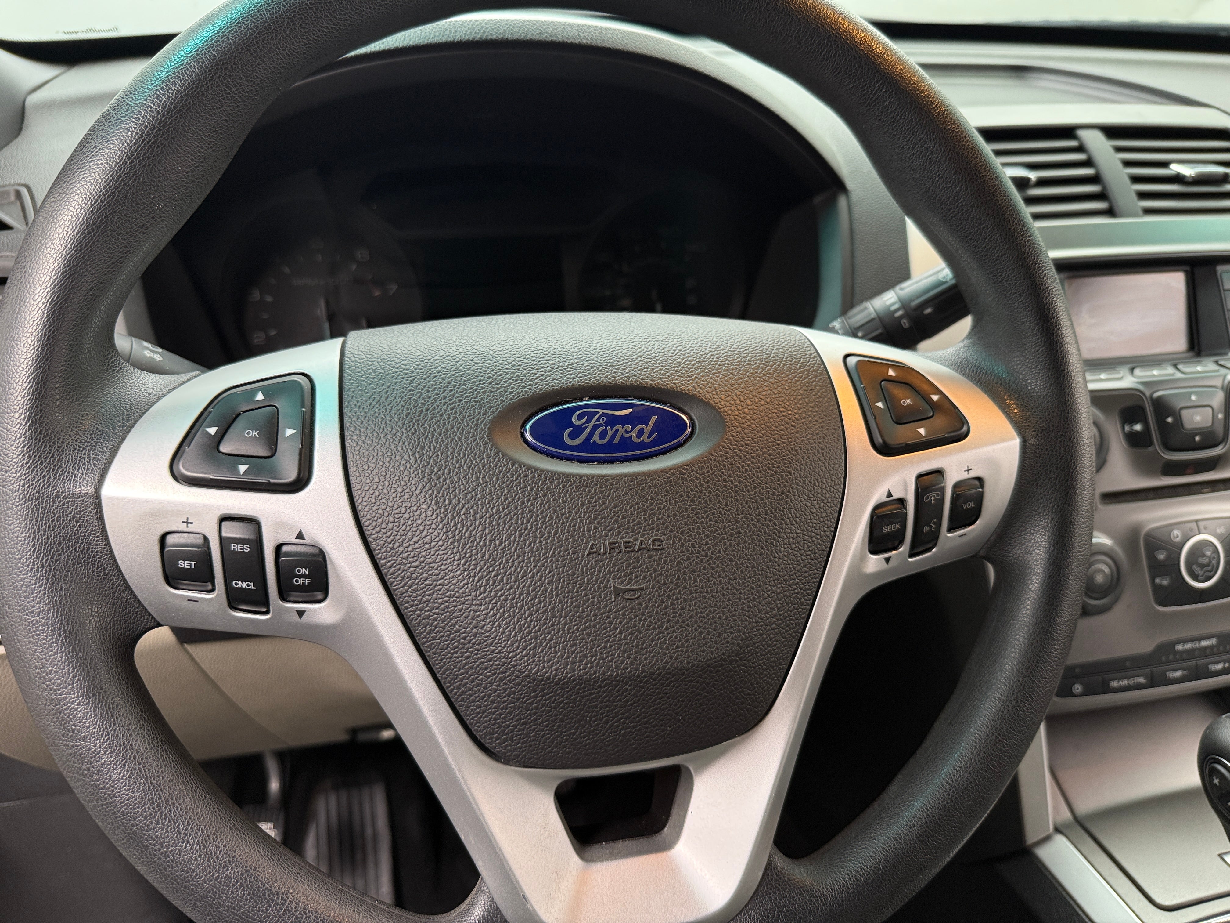 2012 Ford Explorer Base 5