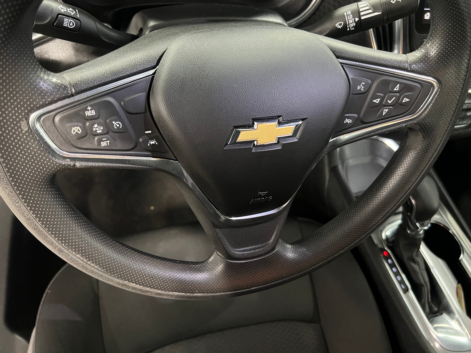 Thumbnail: 2021 Chevrolet Malibu - 5
