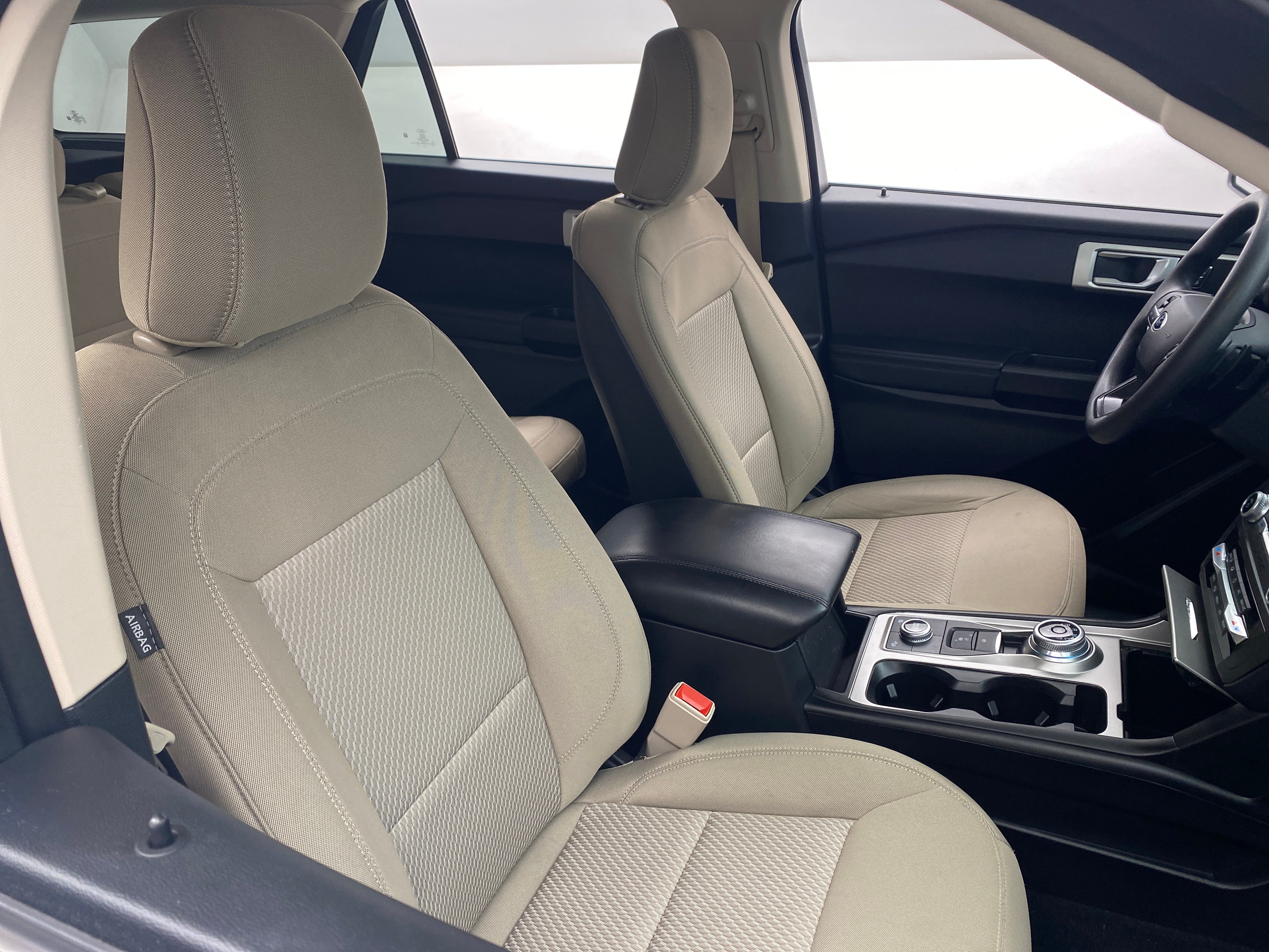 2020 Ford Explorer Base 2
