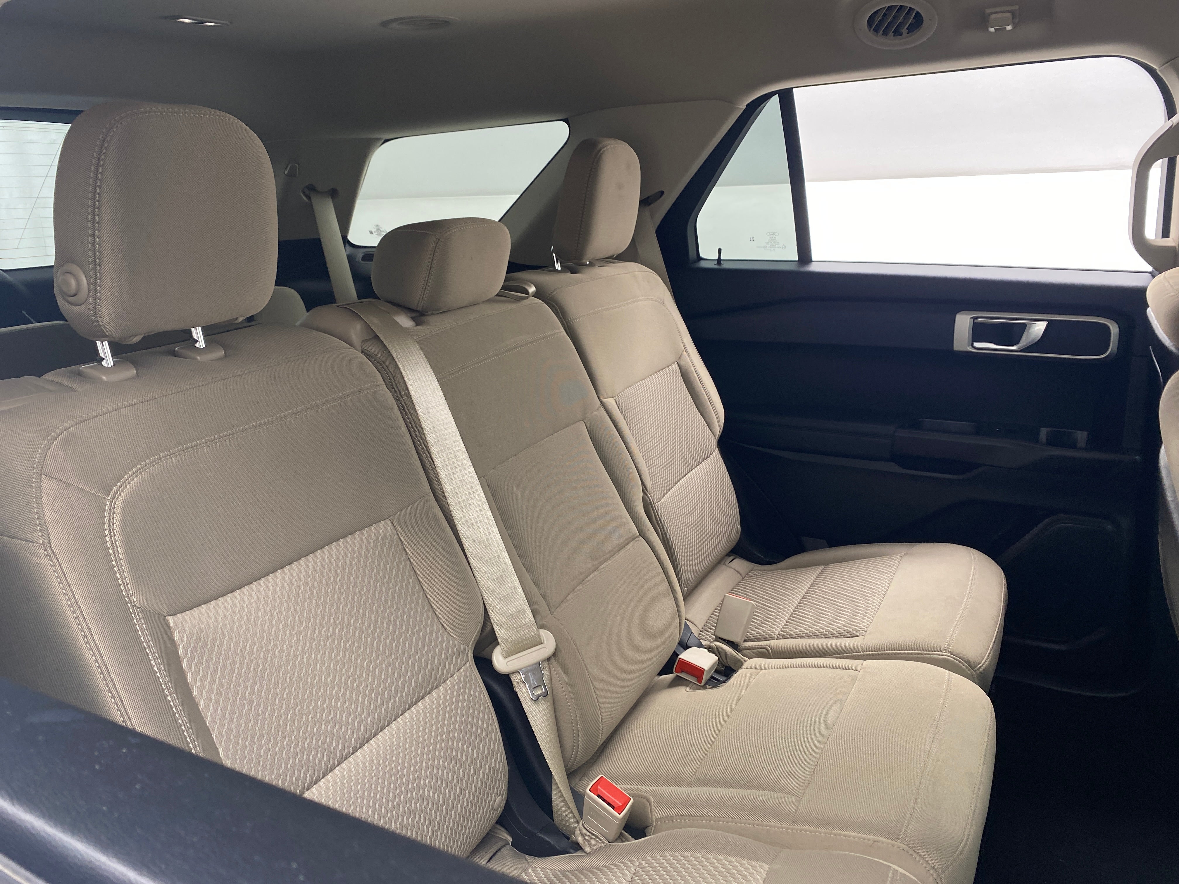 2020 Ford Explorer Base 6