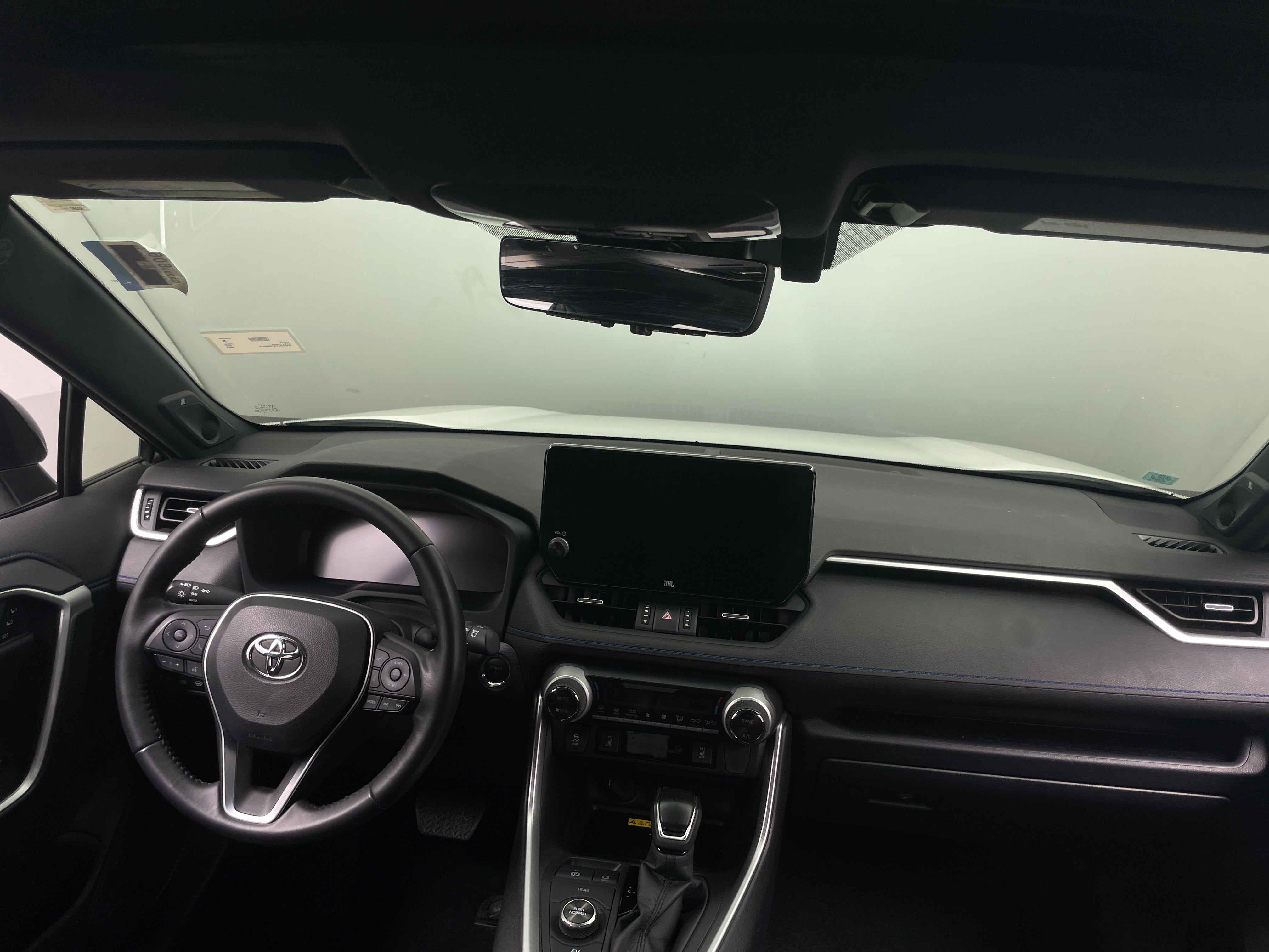 2023 Toyota RAV4 XSE 2