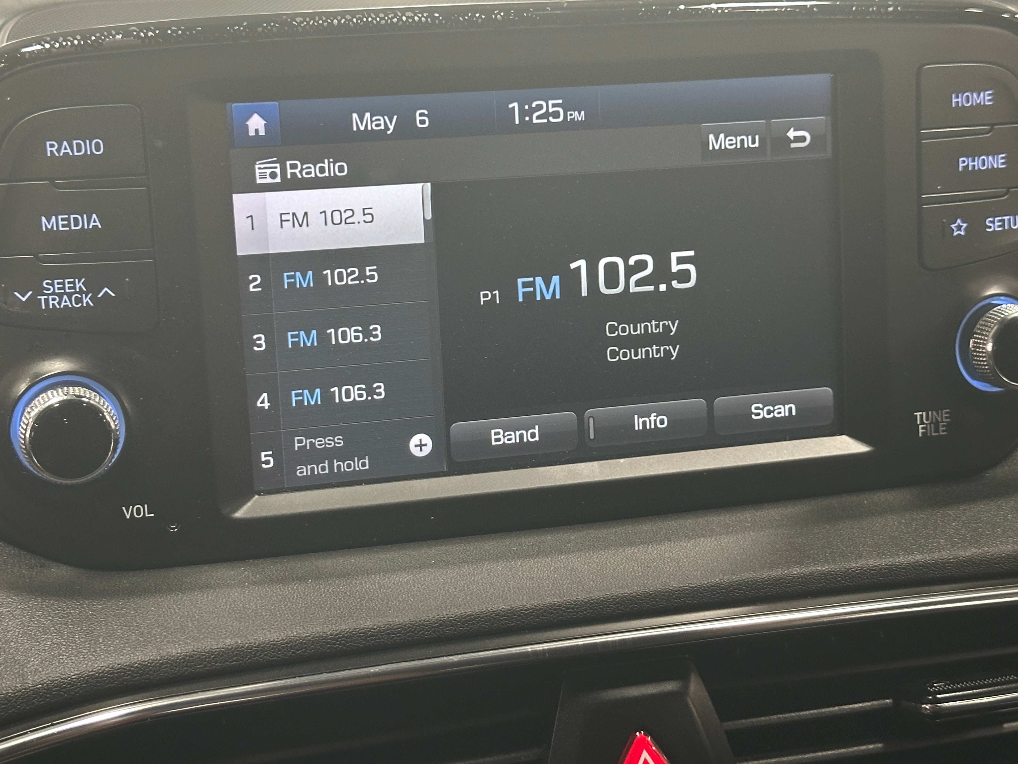 2020 Hyundai Santa Fe SE 4