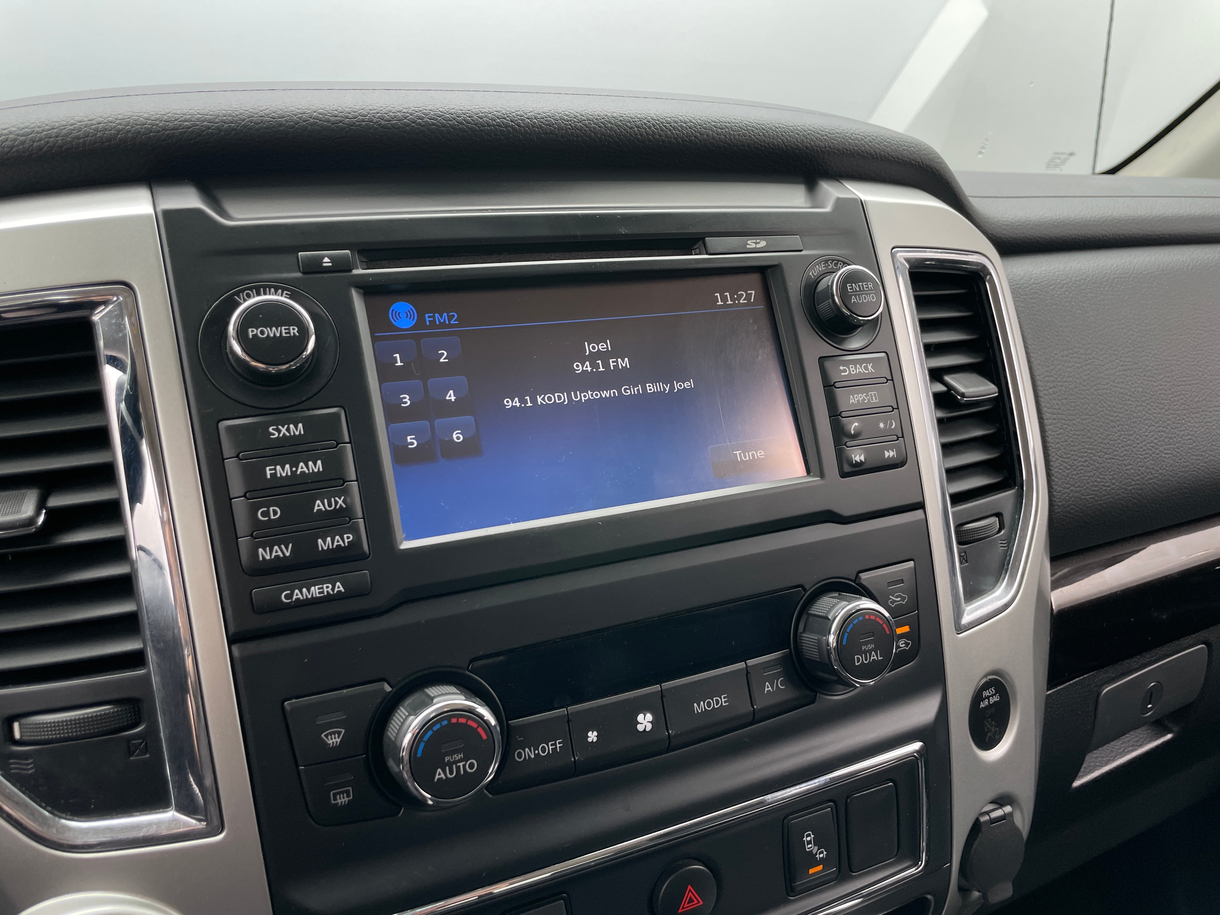 2017 Nissan Titan SV 4