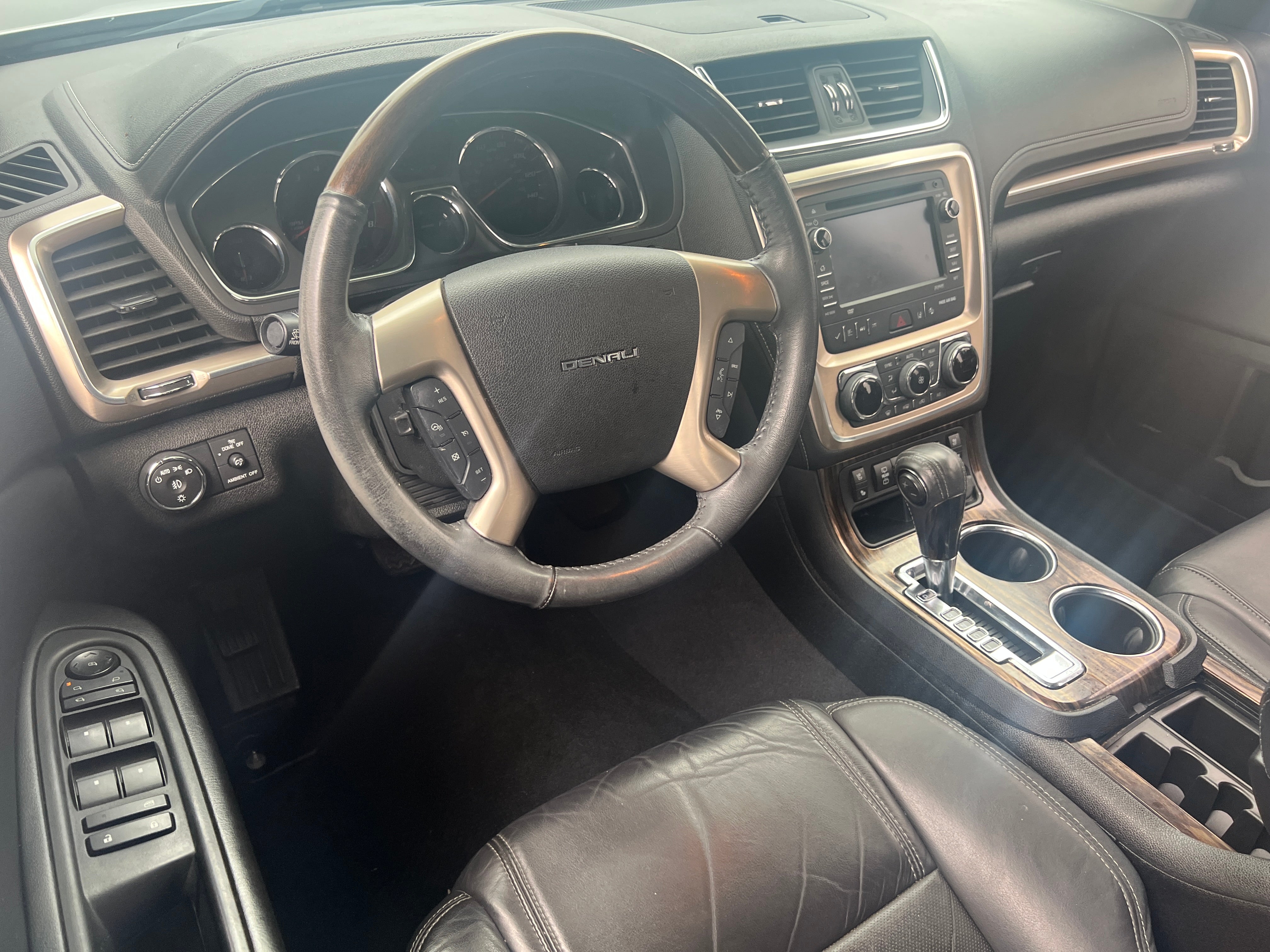 2016 GMC Acadia Denali 2