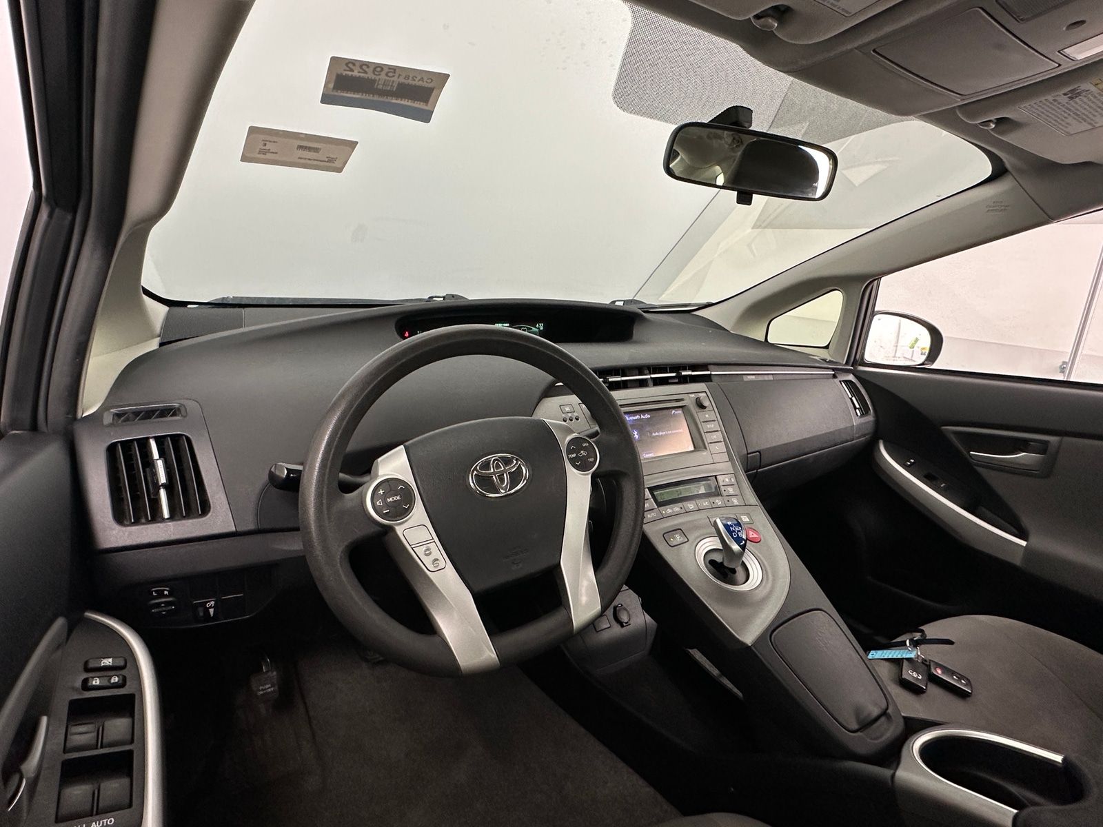 Thumbnail: 2015 Toyota Prius - 3