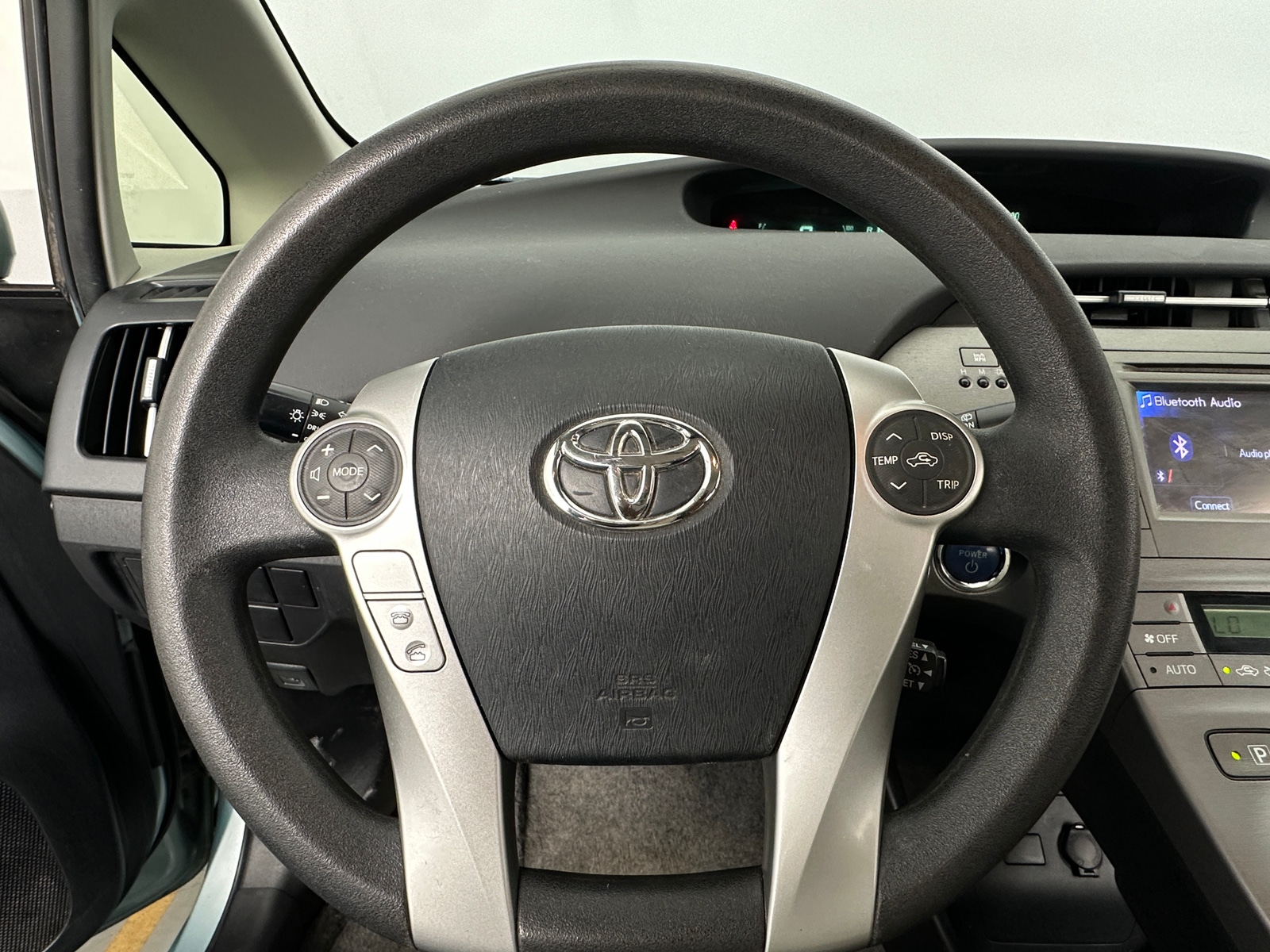 Thumbnail: 2015 Toyota Prius - 5