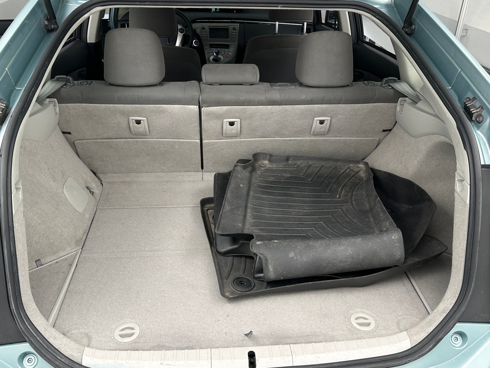 Thumbnail: 2015 Toyota Prius - 7